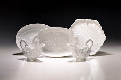 Image 12 Teile Porzellan, Meissen, 20. Jh., Schwanenservice weiß, 4 Glasurstriche, 5 Teller ...