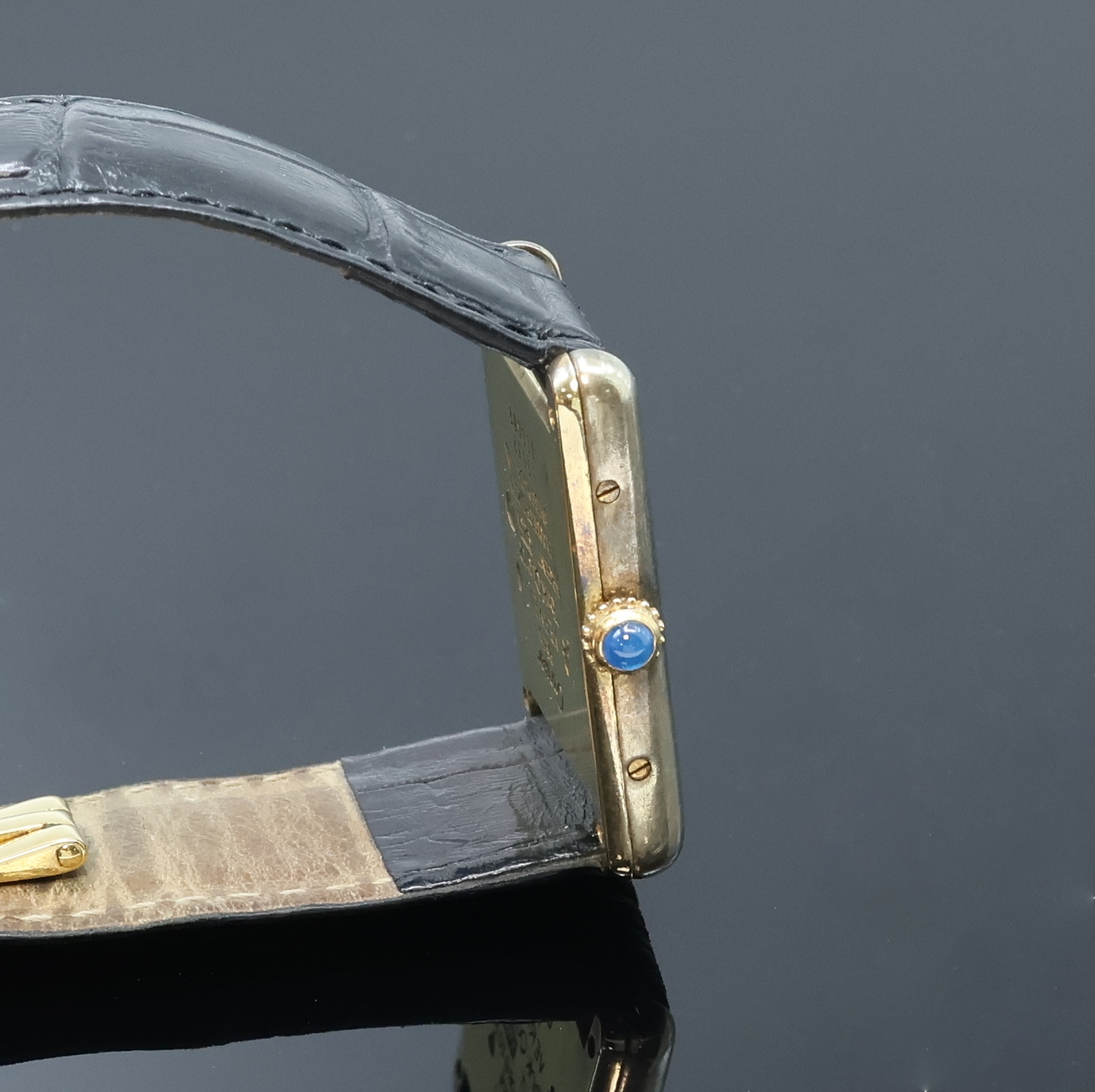 Detail c: CARTIER Damenarmbanduhr Tank Vermeil Referenz 590005, Schweiz um 1995, quarz, 2-teil., verg. Silbergeh. ber., Lederband m. orig. Faltschl., Boden ...