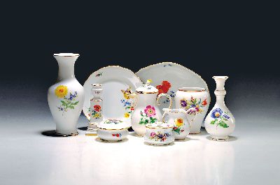 Image 38 Teile Porzellan, Meissen, 20. Jh., 1. u. 2. Wahl, mit verschiedener bunter ...