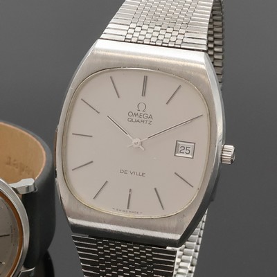 27070342a - Set of 2 Omega wristwatches in steel, 1st) series Constellation reference 196.0138, ...