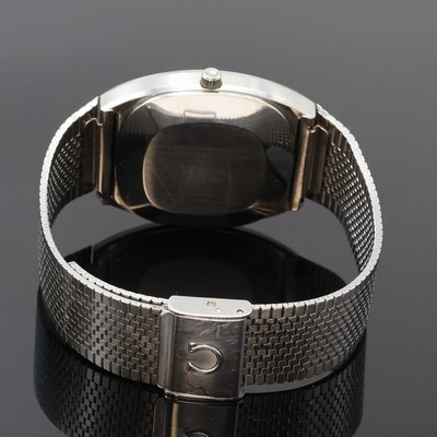 27070342c - Set of 2 Omega wristwatches in steel, 1st) series Constellation reference 196.0138, ...