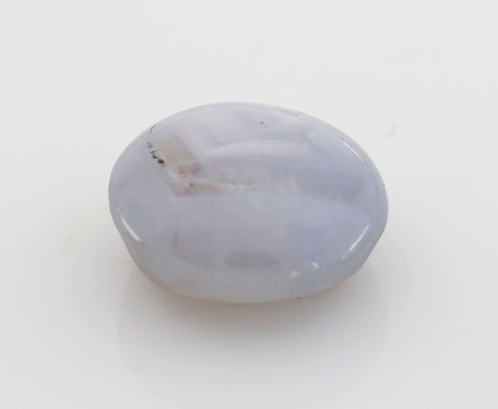 Detail b: Loser Sternsaphir, 6.10 ct, rund, Fundort Sri Lanka, Maße 10.2 x 9.7 x 5.7 mm