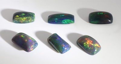 27070408a - Lot 6 lose Opalcabochons, 17.22 ct, Schwarzopal mit schönem Farbspiel in Grün, Orange ...