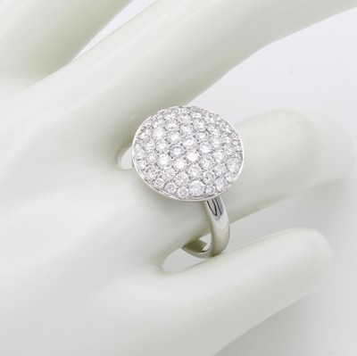 27070411a - Ring mit Brillanten, WG 750/000, runder Ringkopf bes. m. 55 Brill. zus. ca. 1.88 ct ...