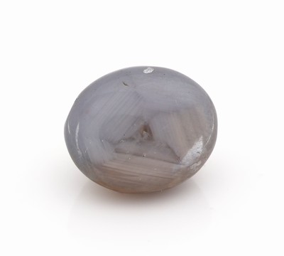 27070490a - Loser Sternsaphir, 11.20 ct, oval, Fundort Sri Lanka, Maße 12.9 x 10.7 x 8 mm ...