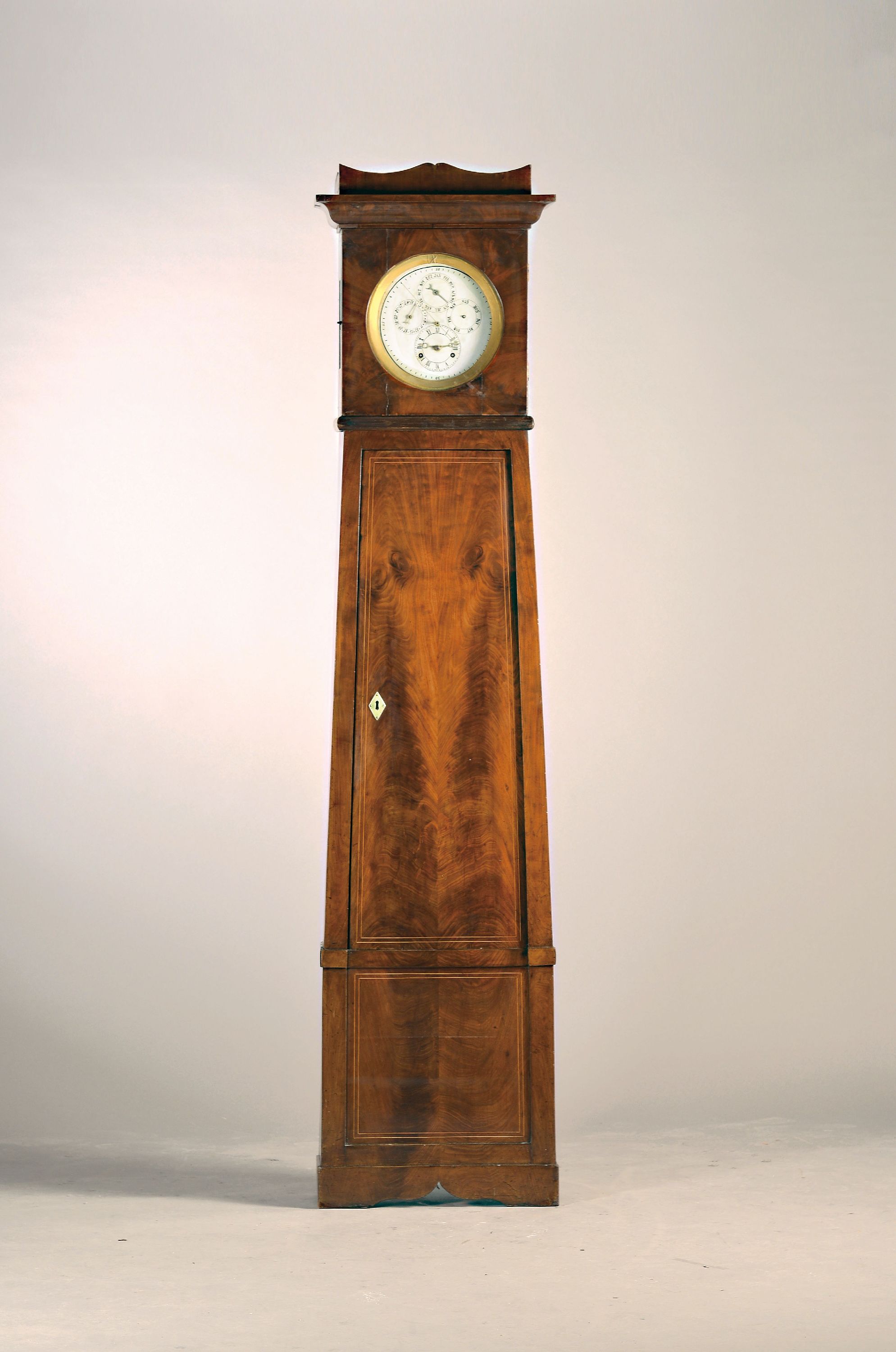Image 27070617 - Standuhr mit Kalendarium, Bergisches Land um 1820, zweiteiliges Gehäuse (urspr. sog. ...