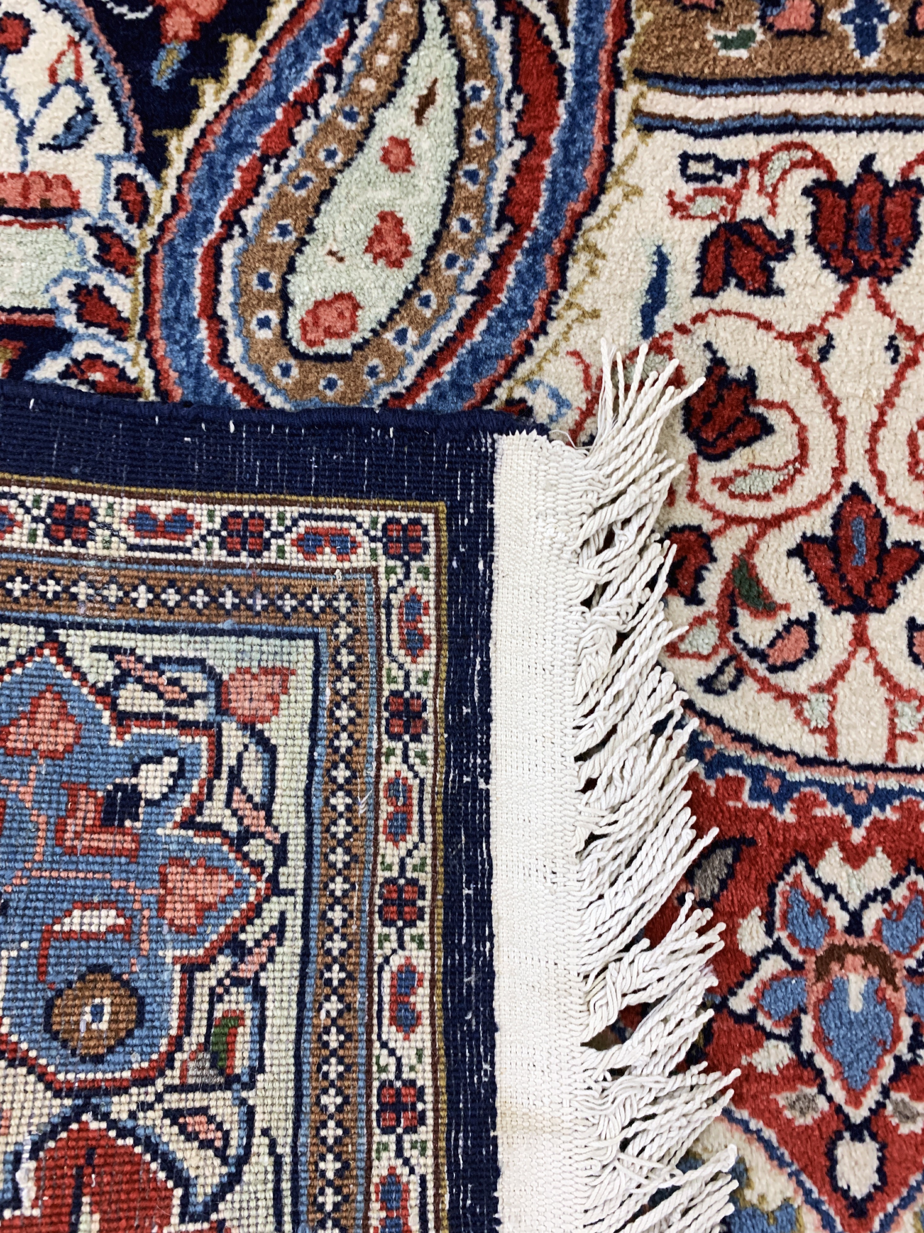 Detail e: Sarogh, Persien, Mitte 20.Jhd, Wolle auf Baumwolle, ca. 212 x 135 cm, EHZ: 2