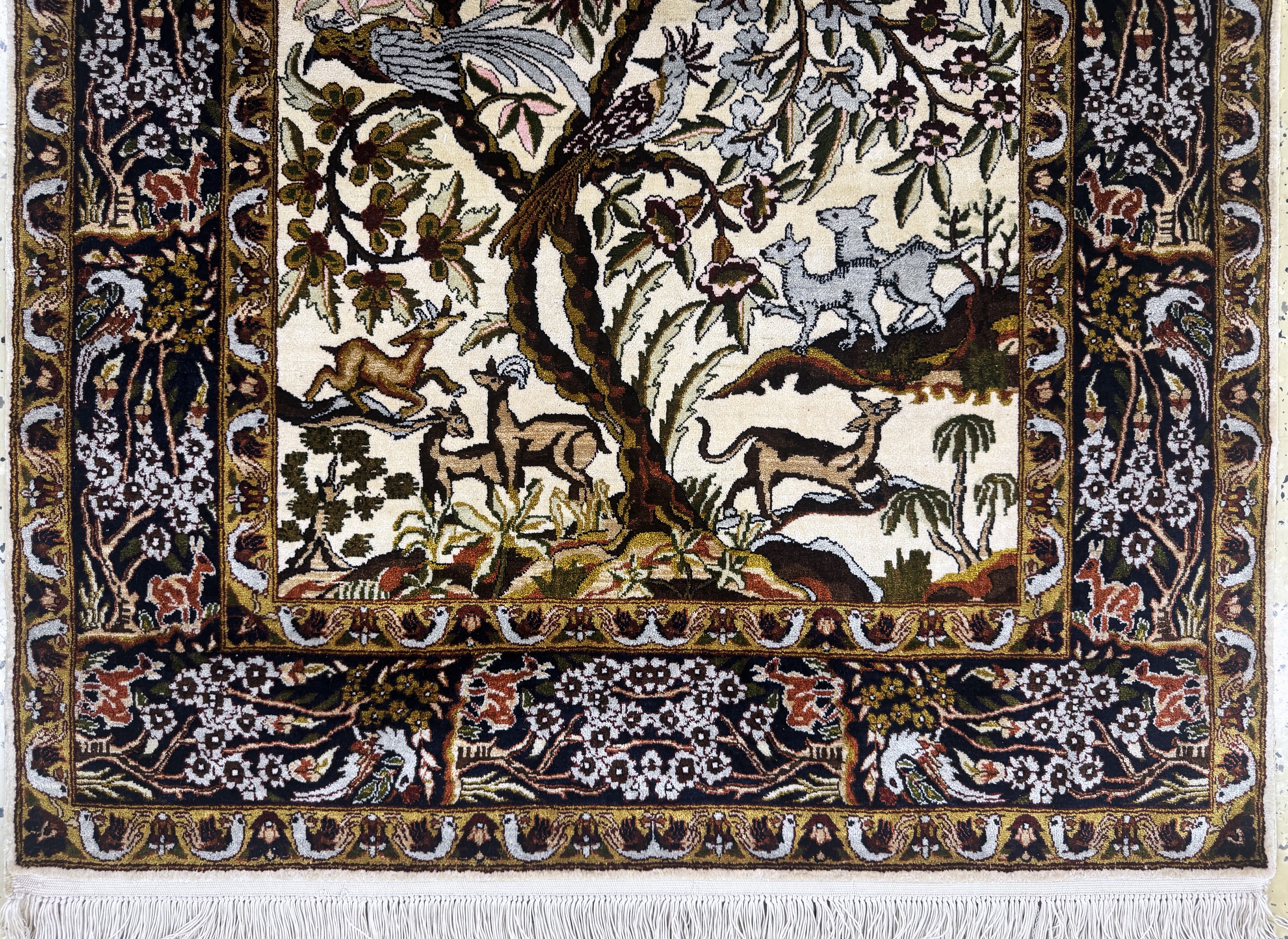 Detail b: Ghom Seide fein, Ägypten, Mitte 20.Jhd, reine Naturseide, ca. 135 x 93 cm, EHZ: 1-2