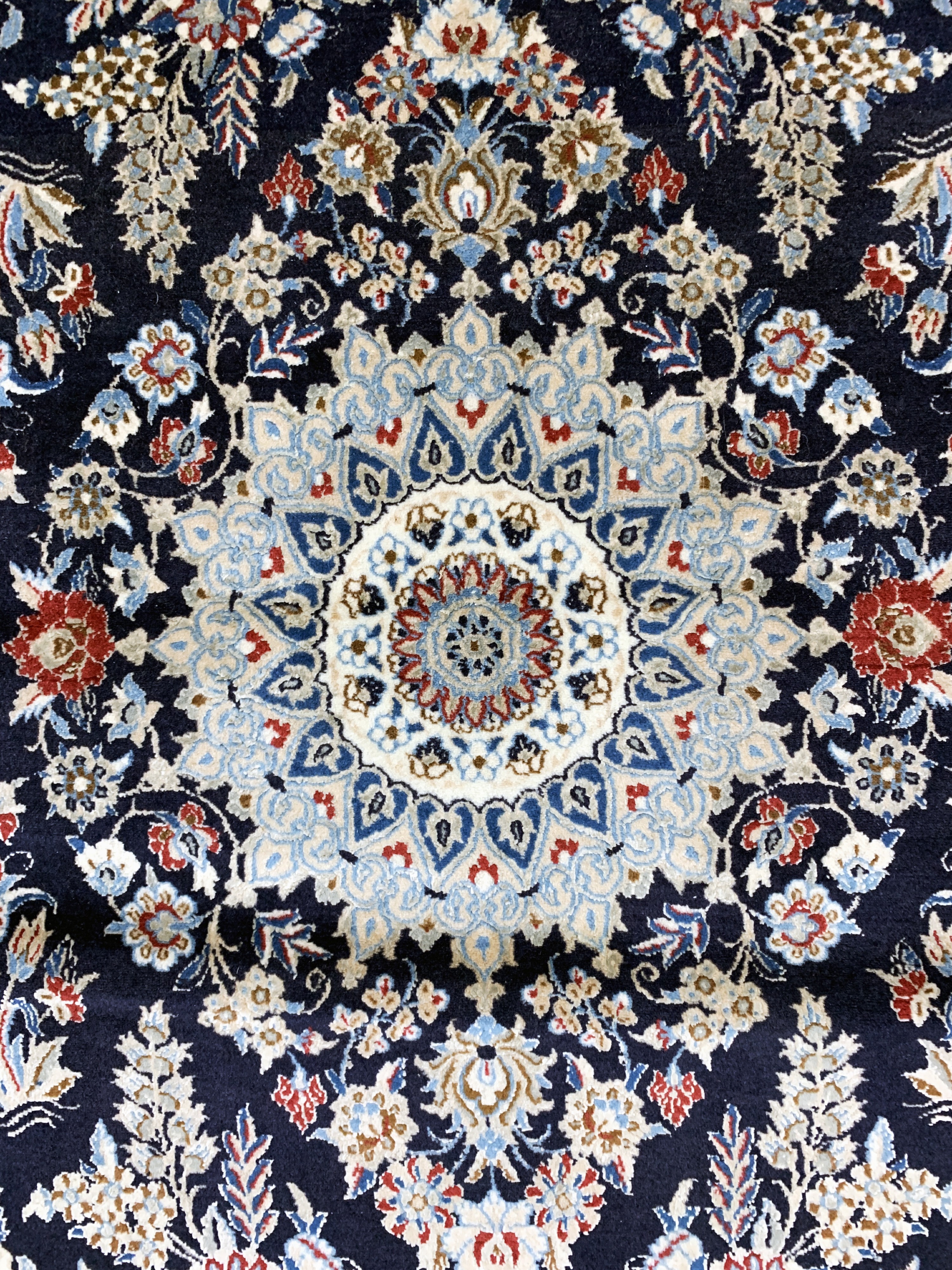 Detail c: Nain fein(6 La), Persien, Ende 20.Jhd, Korkwolle mit Seide, ca. 136 x 91 cm, ca. 1,0 Mio. Kn/qm, EHZ: 2