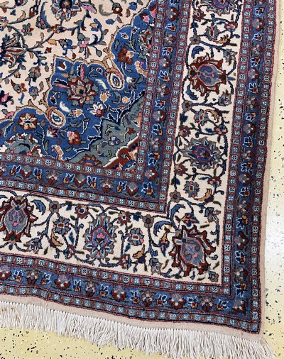 27070842a - Kaschmar, Persien, Mitte 20.Jhd, Wolle auf Baumwolle, ca. 355 x 250 cm, EHZ: 2 ...