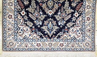 27070856b - Nain fein(6 La), Persien, Ende 20.Jhd, Korkwolle mit Seide, ca. 136 x 91 cm, ca. 1,0 ...