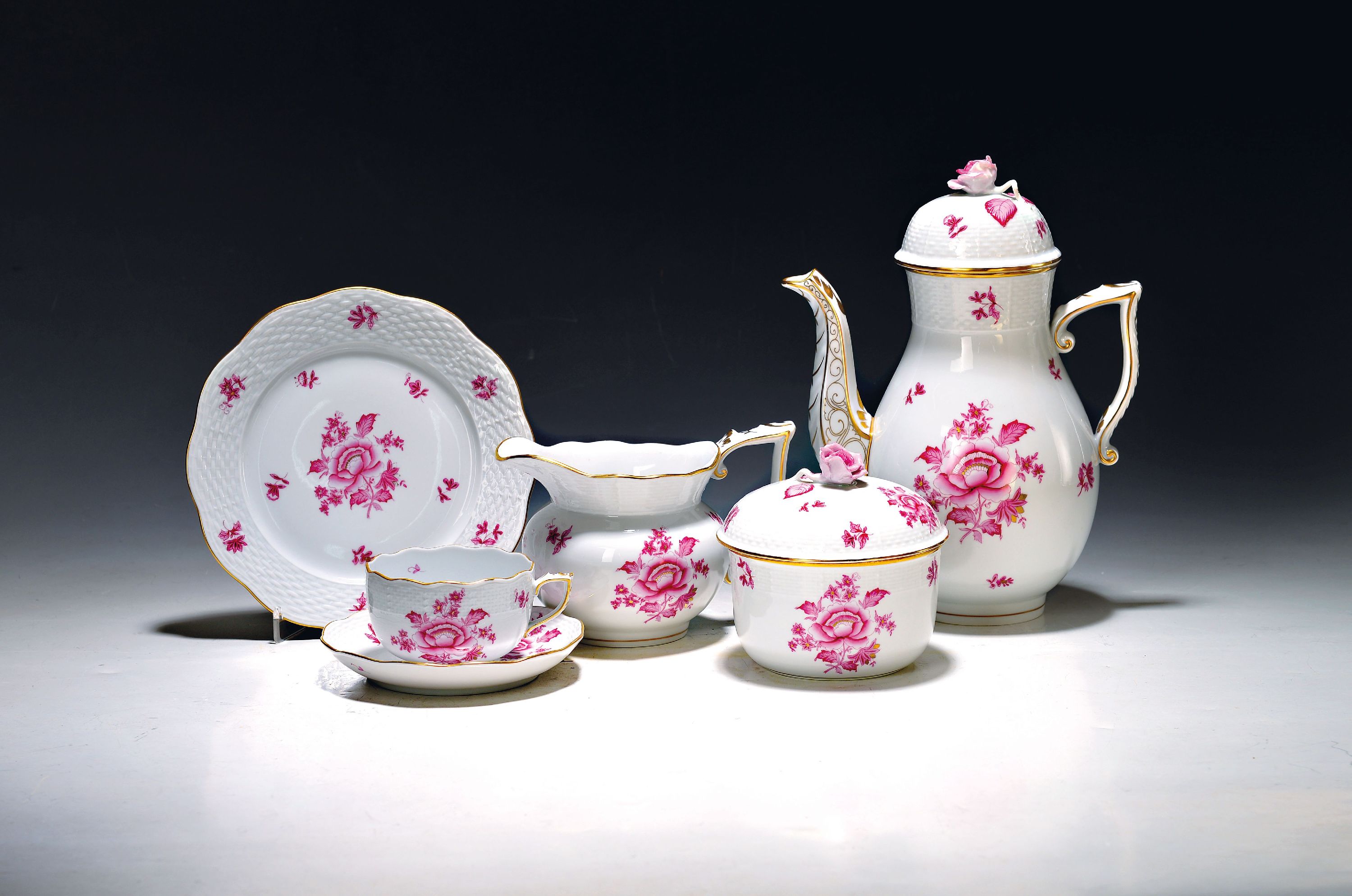 Image 27071136 - Coffee service, Herend, 20th century, lotus flower, for twelve people, coffee pot, sugar ...
