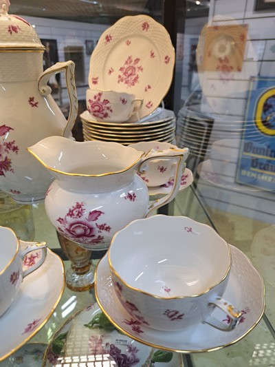 27071136c - Coffee service, Herend, 20th century, lotus flower, for twelve people, coffee pot, sugar ...