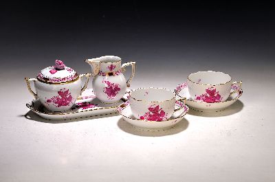 Image 7 Serviceteile Herend, Ungarn, Apponyi purpur, Porzellan, 2 Kaffeetassen mit ...