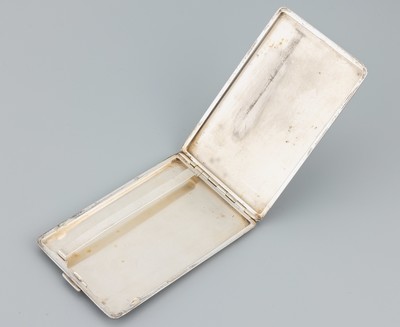 27071198a - Zigarettenetui, 925er Silber, Oberfläche guillochiert, ca. 12.5 x 8.3 cm, innen ...