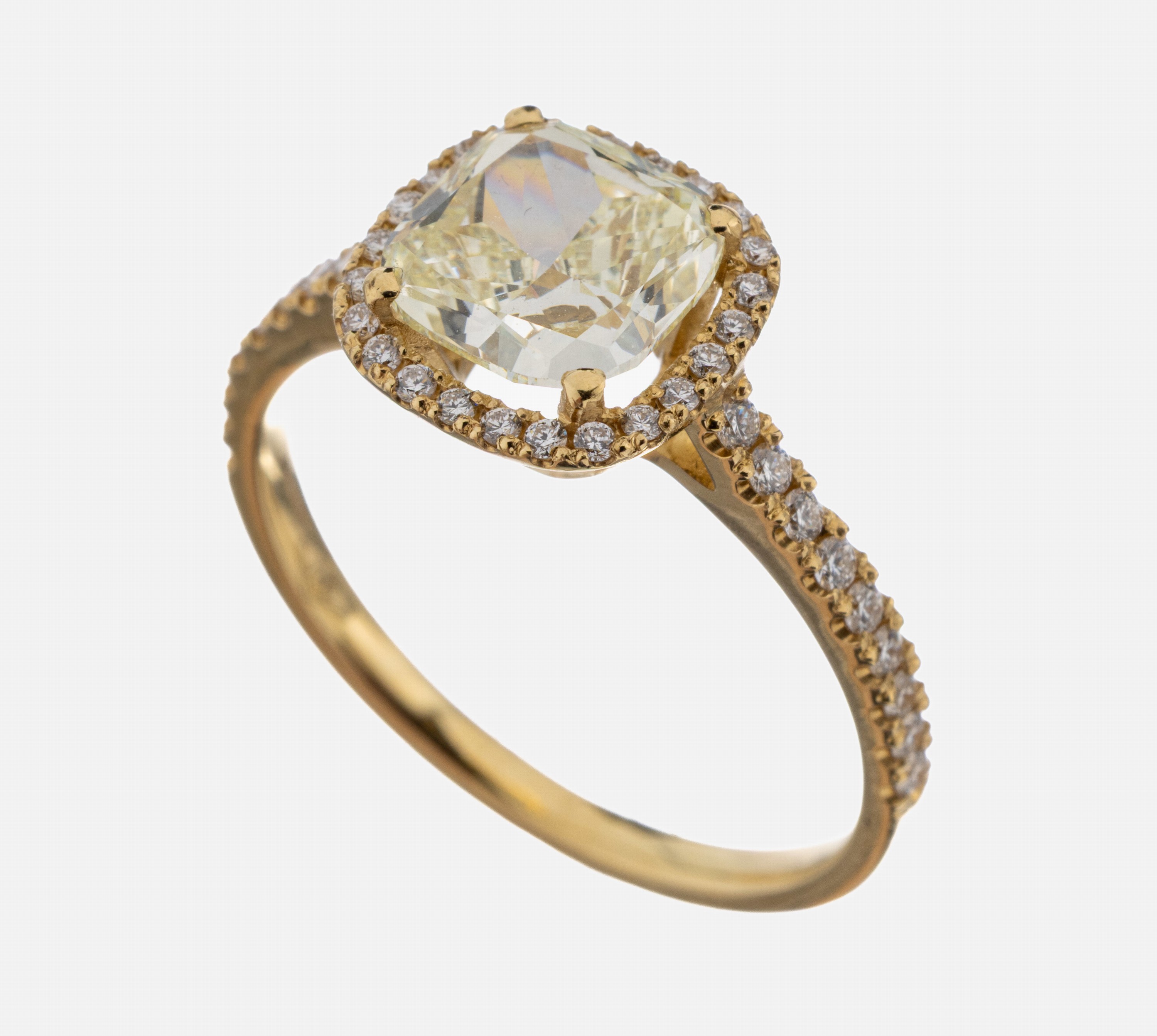 Image 27071557 - 18 kt Gold Diamant-Ring, GG 750/000, 1 Diamant im Kissenschliff ca. 1.55 ct fancy light ...