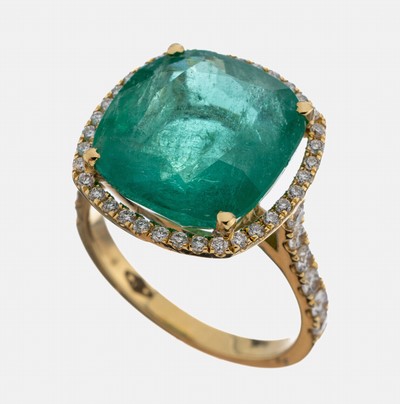 Image 18 kt Gold Smaragd-Brillant-Ring, GG 750/000 gepr., facett. Smaragd im Kissenschliff ...