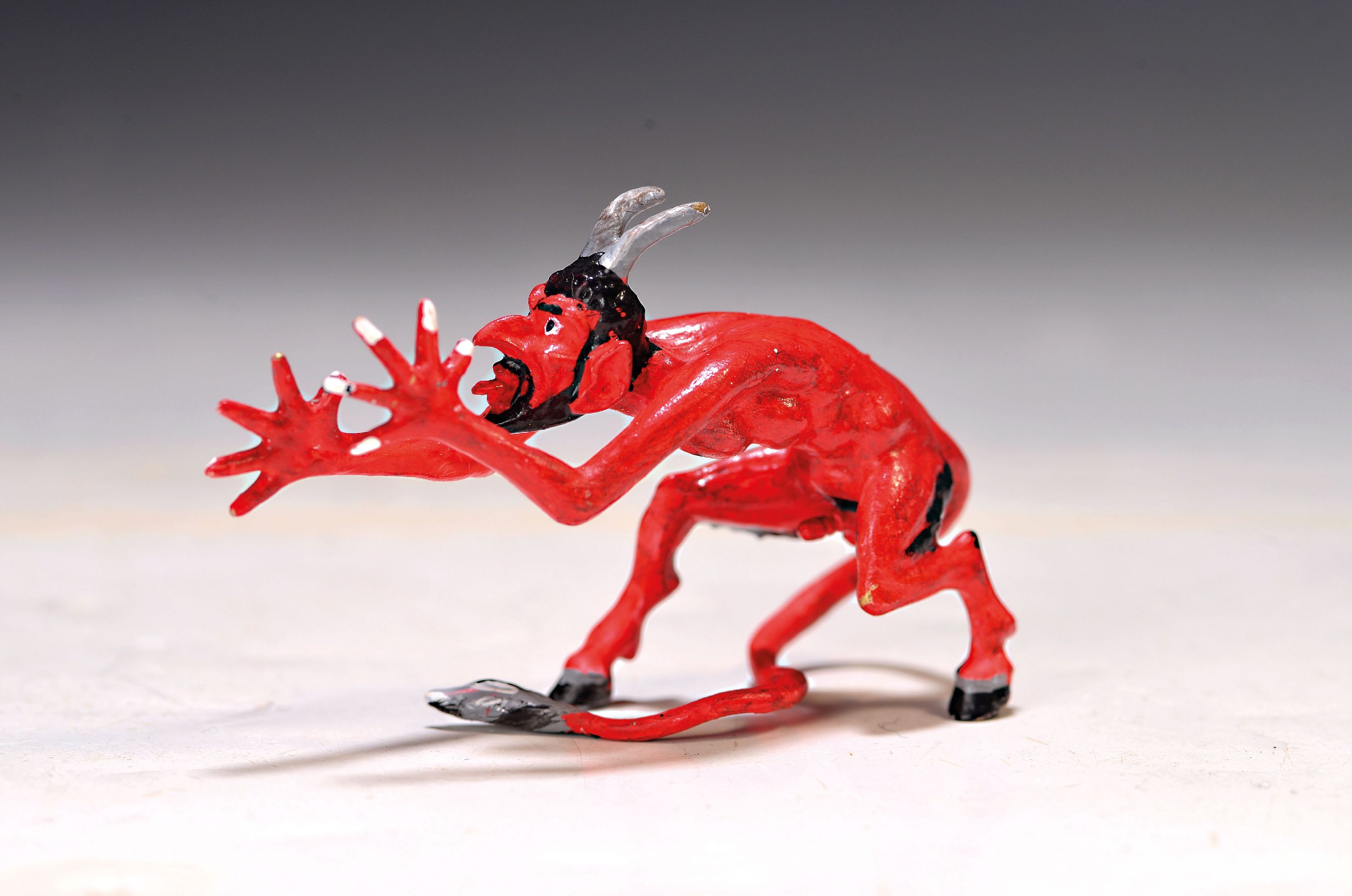 Mephisto, Wiener Bronze, polychrom, ca. 4x6.5 cm