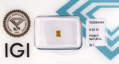 Image Loser Diamant 0.22 ct natural fancy intense orange yellow/si1, cut cornered rectangular ...