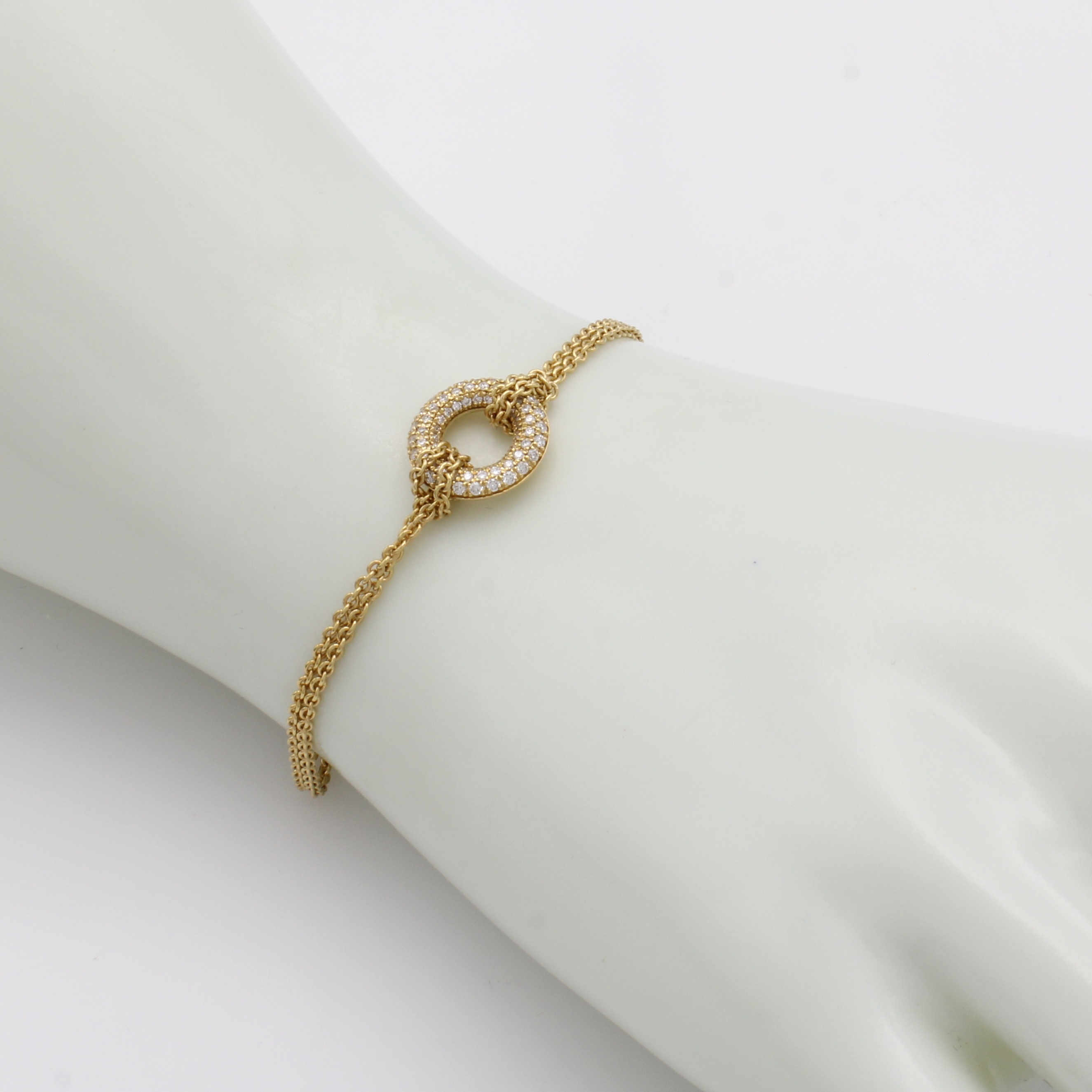 Image 27071900 - 2-reihiges Armband mit Brillanten, GG 585/ 000, kreisförm. Mittelteil, Brill. zus. ca. ...