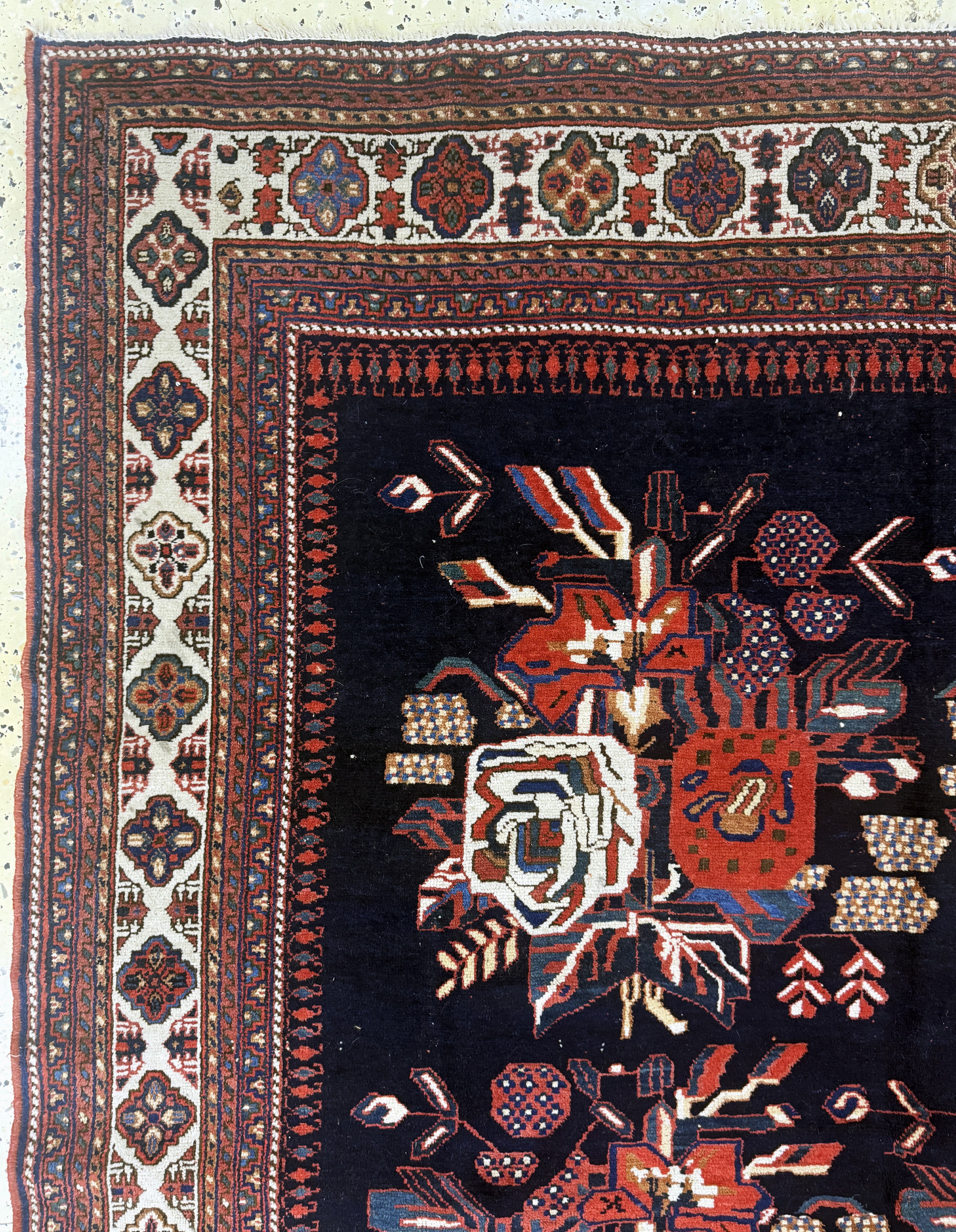 Detail c: Afshar antik, Persien, Anfang 20.Jhd., Wolle auf Baumwolle, ca. 216 x 165 cm, EHZ: 2-3