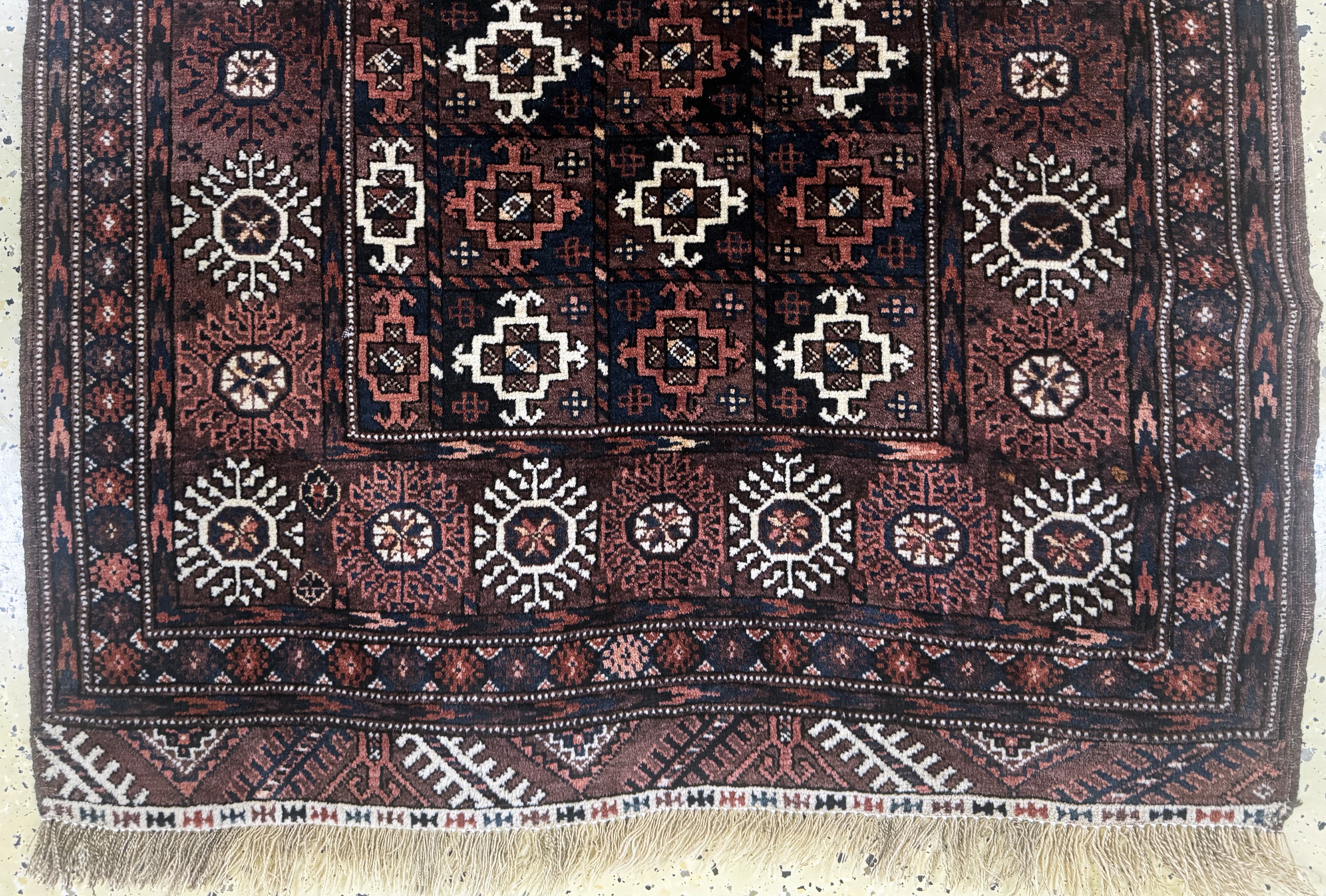 Detail c: Belutsch alt, Persien, Anfang 20.Jhd., Wolle auf Wolle, ca. 219 x 109 cm, EHZ: 2, restauriert