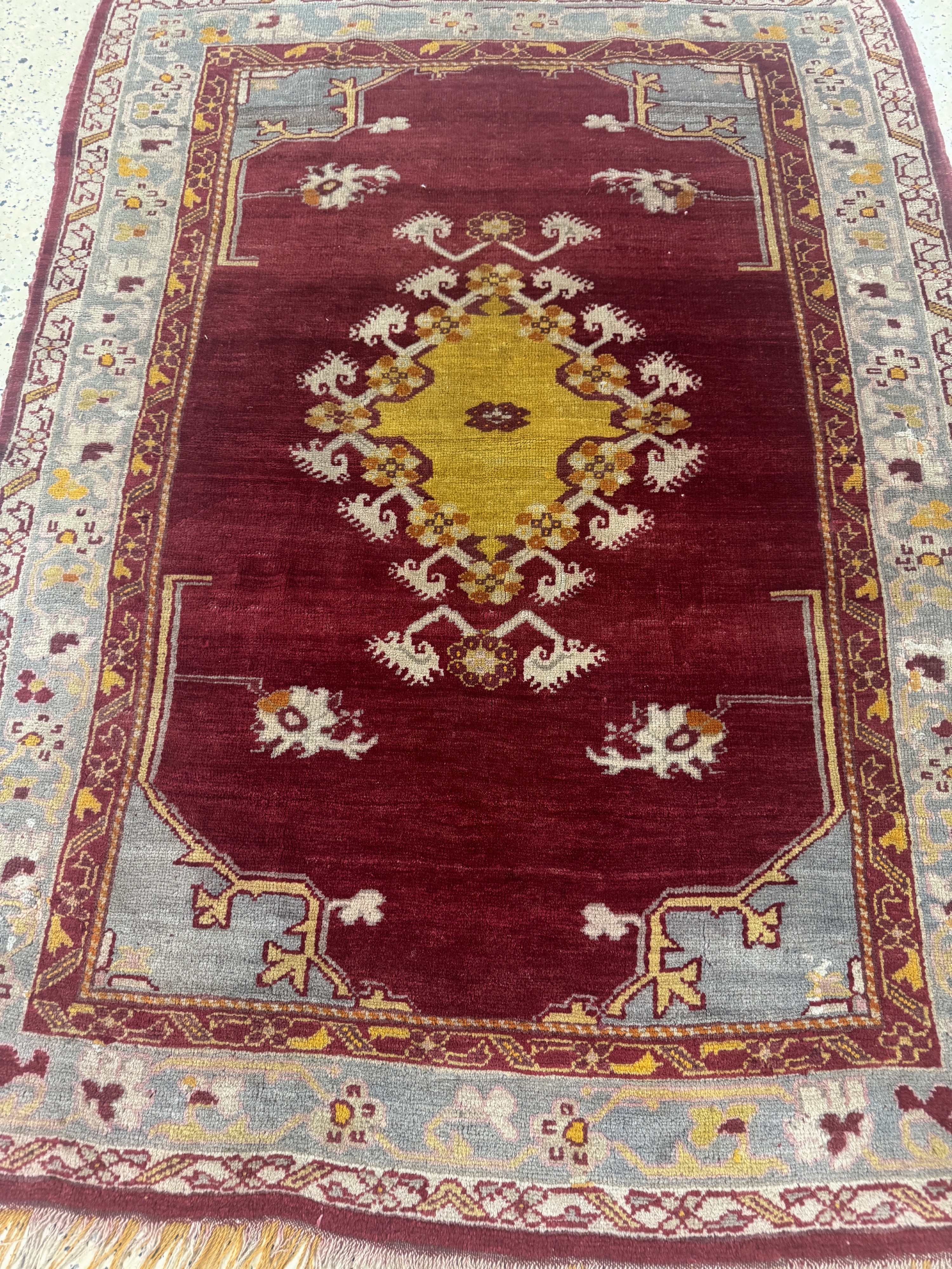 Detail c: Milas antik, Türkei, Anfang 20.Jhd., Wolle auf Wolle, ca. 158 x 115 cm, EHZ: 2, restauriert