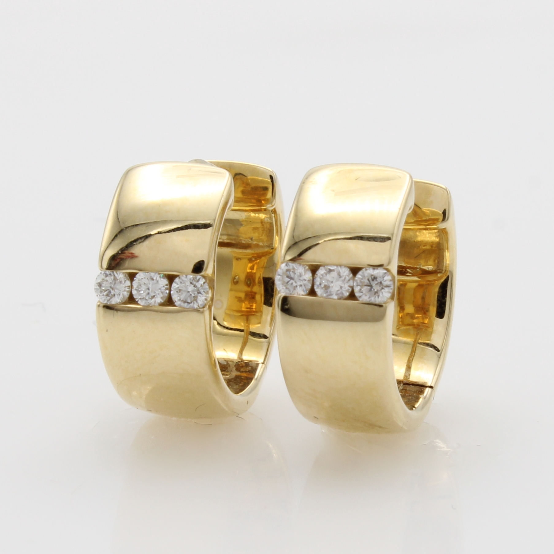 Image 27072097 - Paar Klappcreolen mit Brillanten, GG 585/000, 6 Brill. zus. ca. 0.18 ct Weiß/si, ...