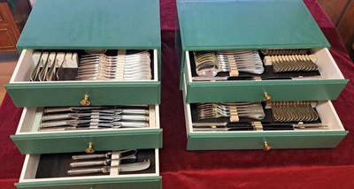 27072081a - Christofle-Besteck, 109 Teile, Paris, für 12 Personen, versilbert, Malmaison, 12 ...