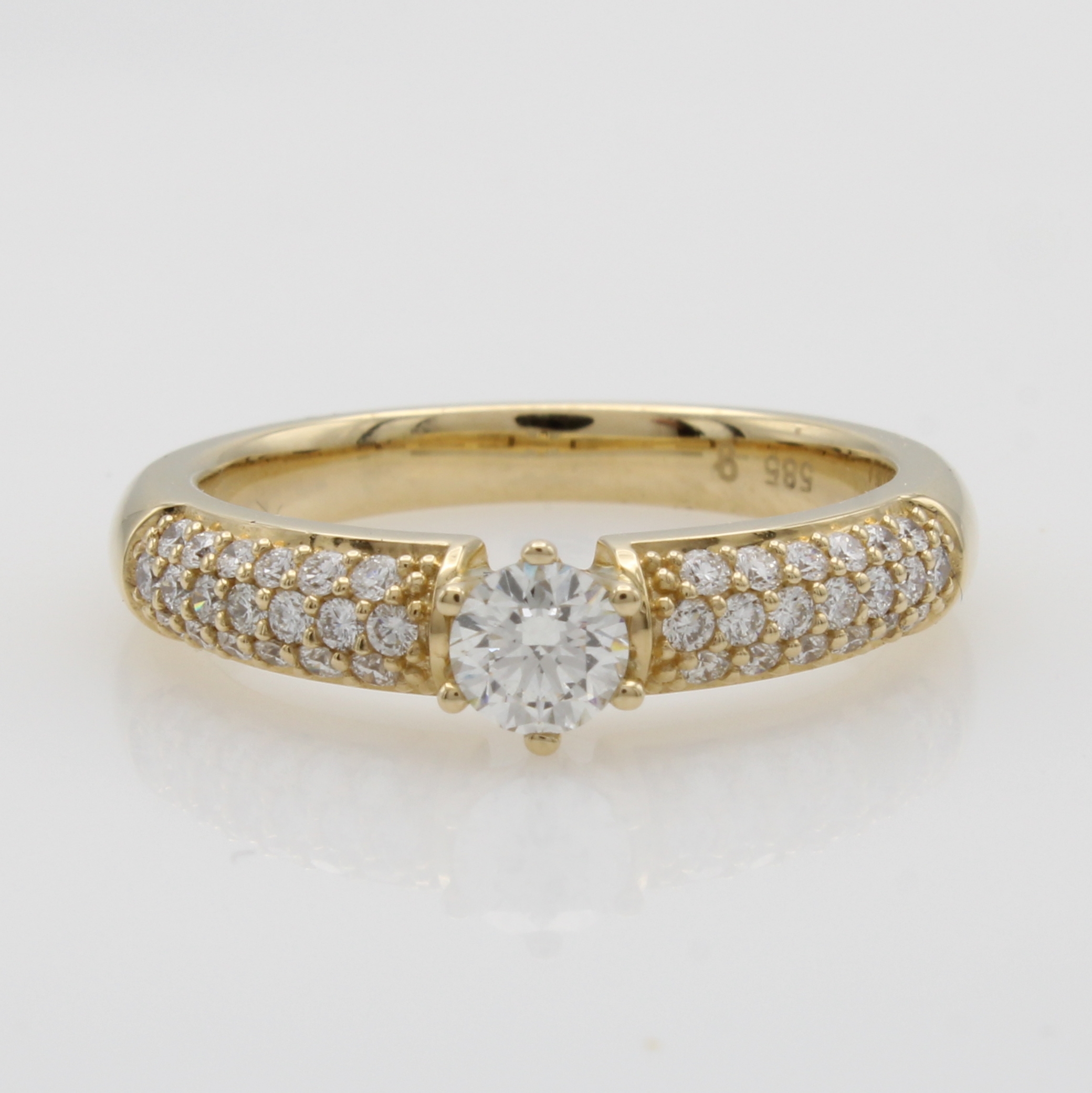 Image 27072163 - Ring mit Brillanten, GG 585/000, Solitär in Krappenfassung u. Besatzbrill. mehrrhg. in ...