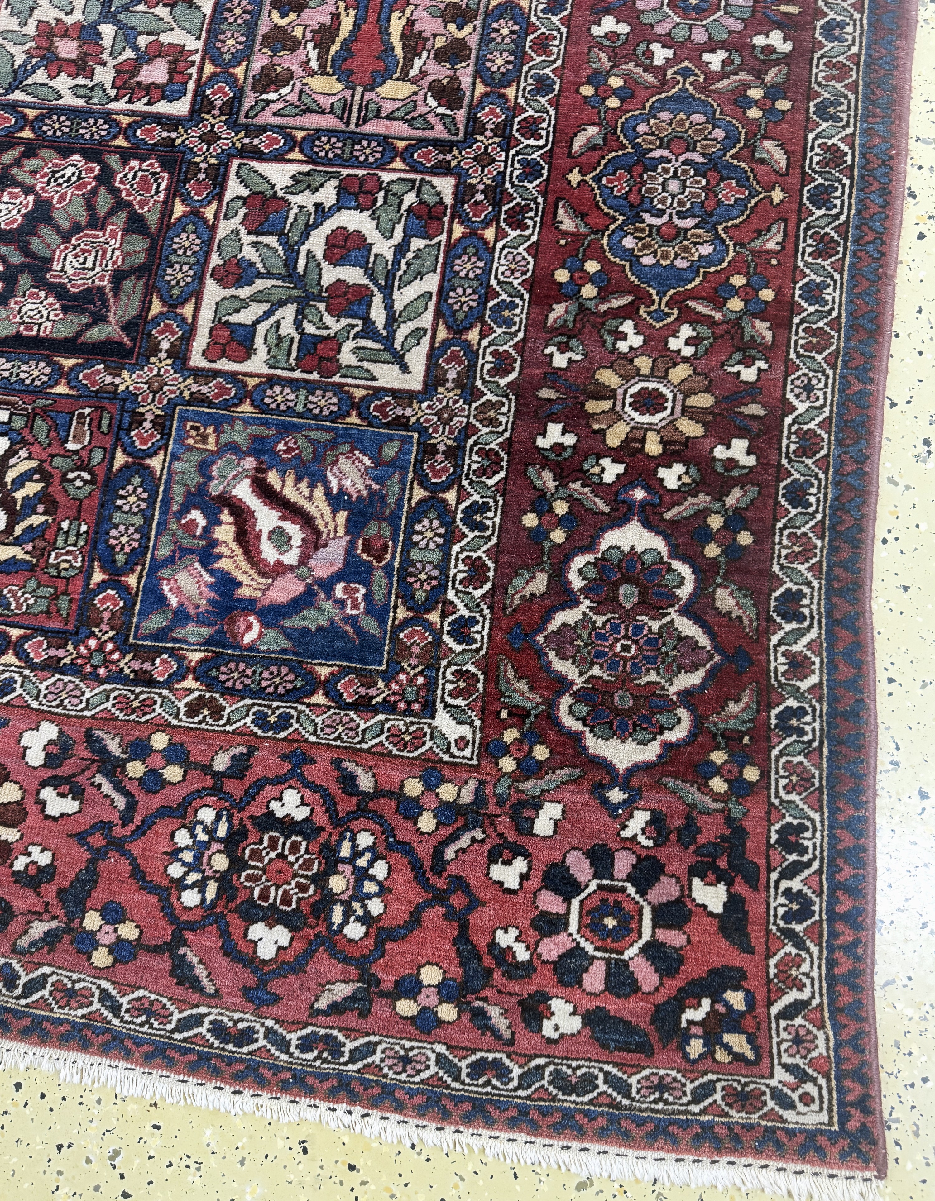 Detail a: Bachtiar, Persien, Mitte 20.Jhd, Wolle auf Baumwolle, ca. 310 x 215 cm, EHZ: 2-3