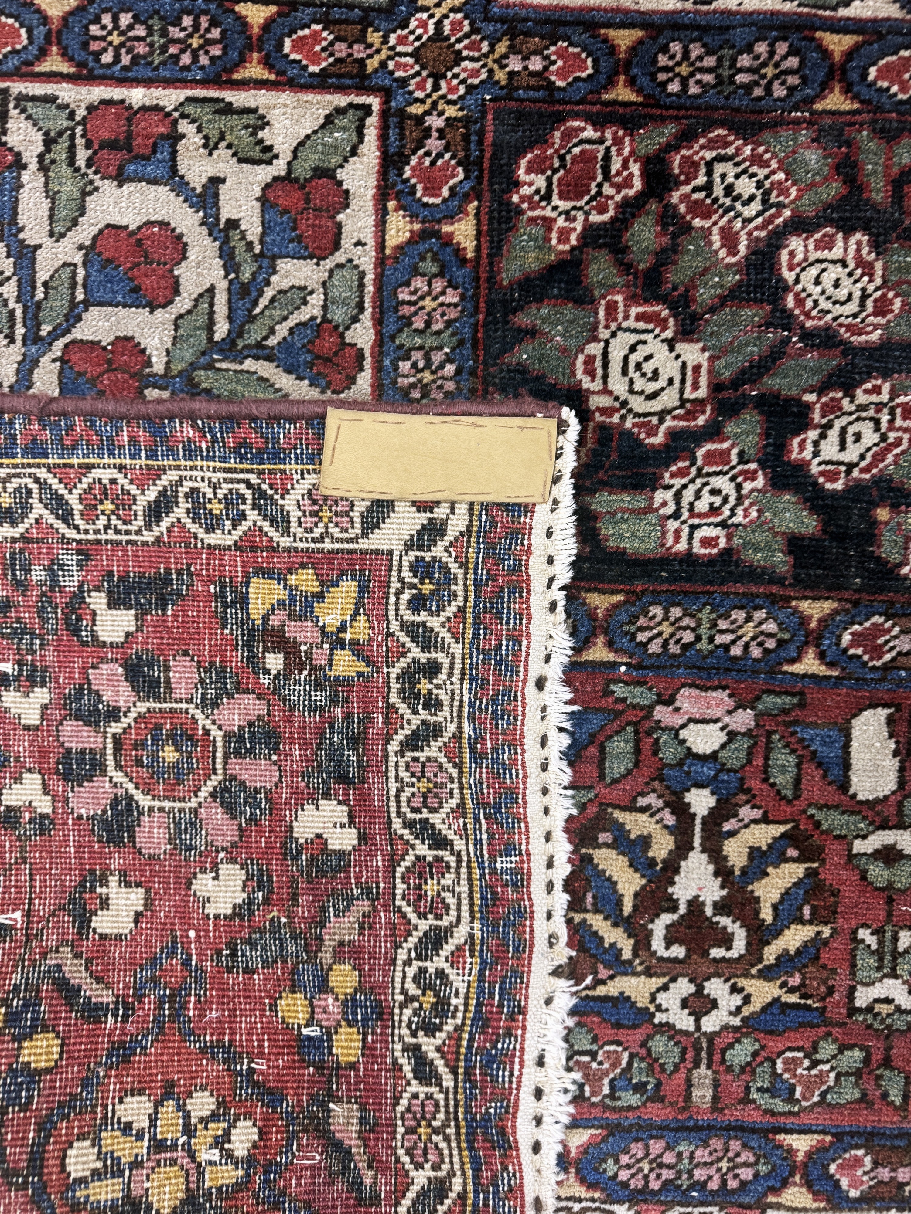 Detail i: Bachtiar, Persien, Mitte 20.Jhd, Wolle auf Baumwolle, ca. 310 x 215 cm, EHZ: 2-3