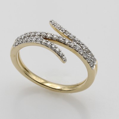 27072170a - Ring mit Brillanten, GG 585/000, Brill. zus. ca. 0.30 ct Weiß/si, 3-rhg. Optik, ...