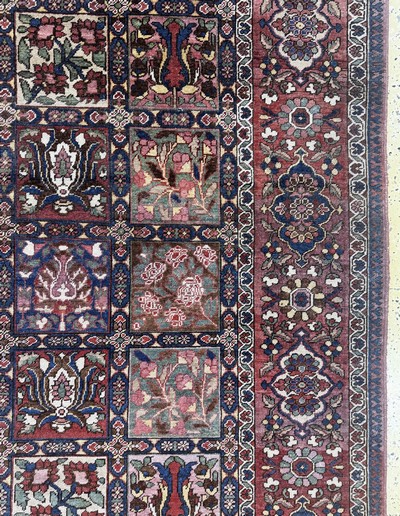 27072195d - Bakhtiar, Persia, mid-20th century, wool on cotton, approx. 310 x 215 cm, condition: 2-3. ...