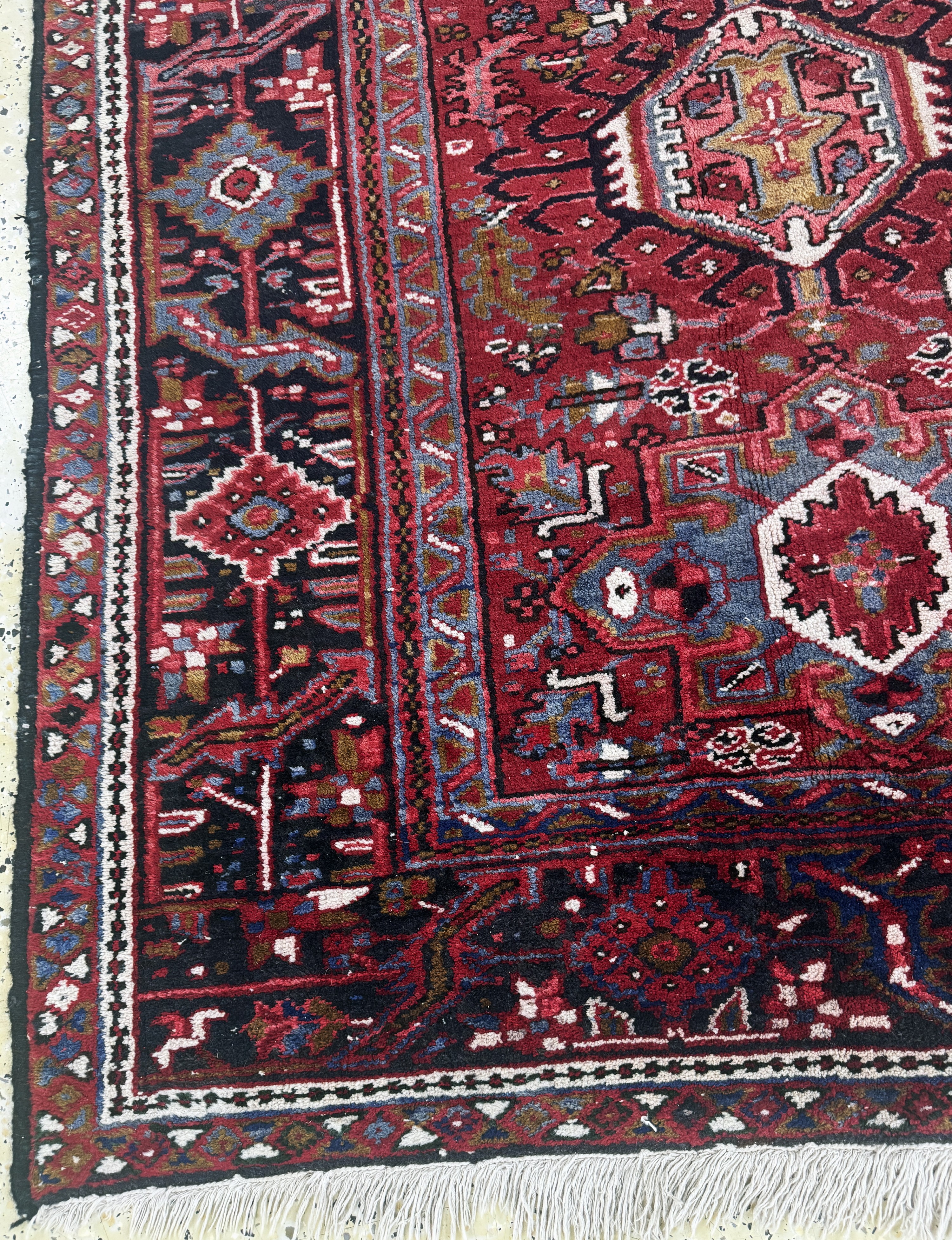 Detail h: Garadjeh, Persien, Anfang 20.Jhd, Wolle aufBaumwolle, ca. 335 x 245 cm, EHZ: 2