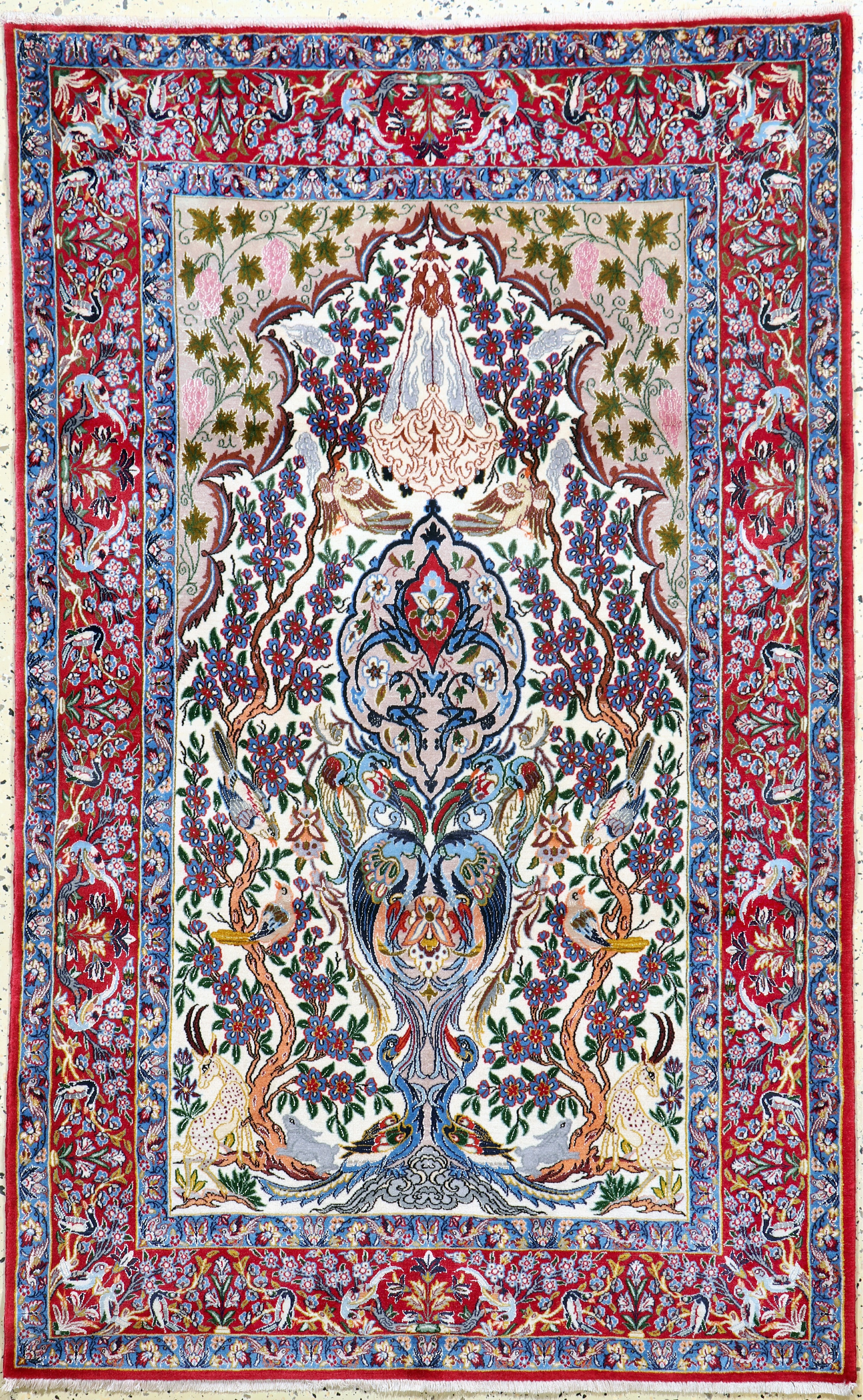 Image 27072232 - Esfahan fein, Persien, Ende 20.Jhd, Korkwolle mit und auf Seide, ca. 174 x 109 cm,ca. ...