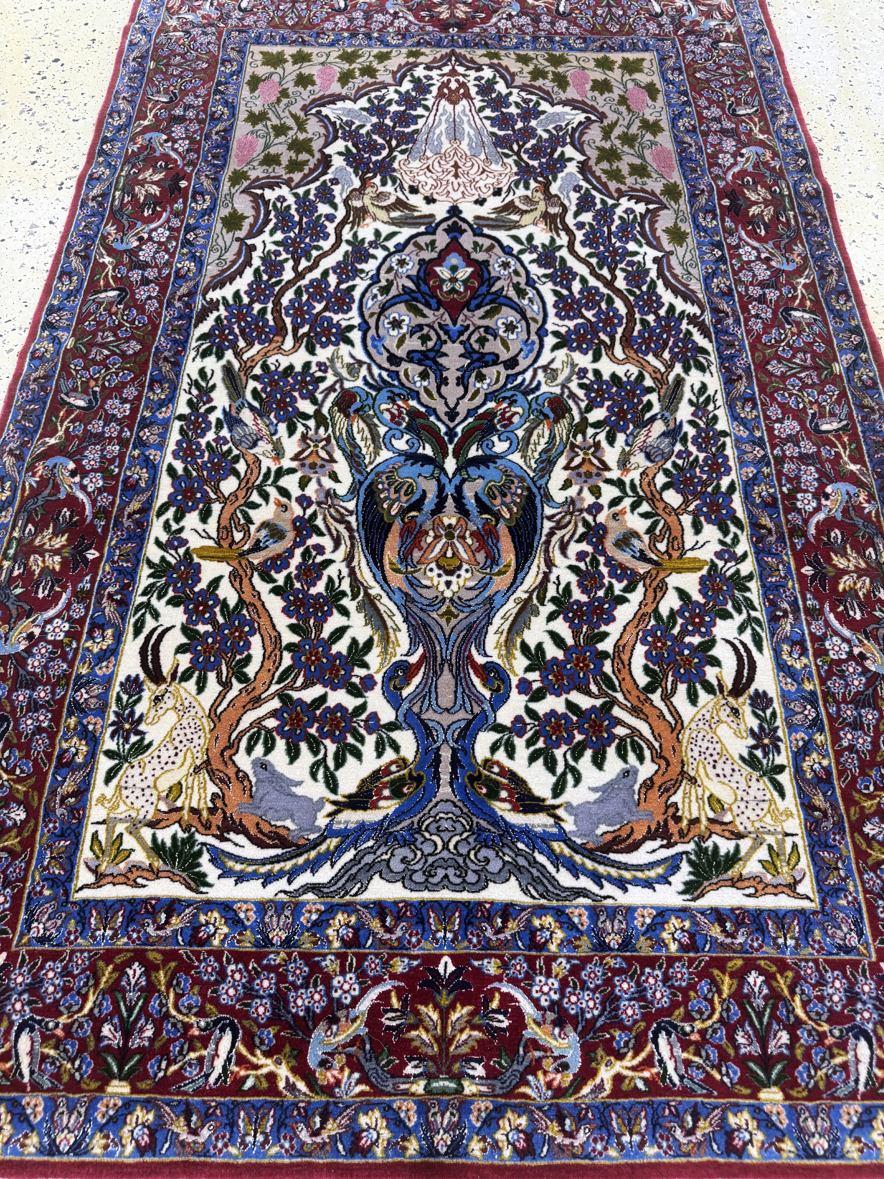 Detail e: Esfahan fein, Persien, Ende 20.Jhd, Korkwolle mit und auf Seide, ca. 174 x 109 cm,ca. 1,0 Mio. Kn/qm, gereinigt, EHZ: 1-2
