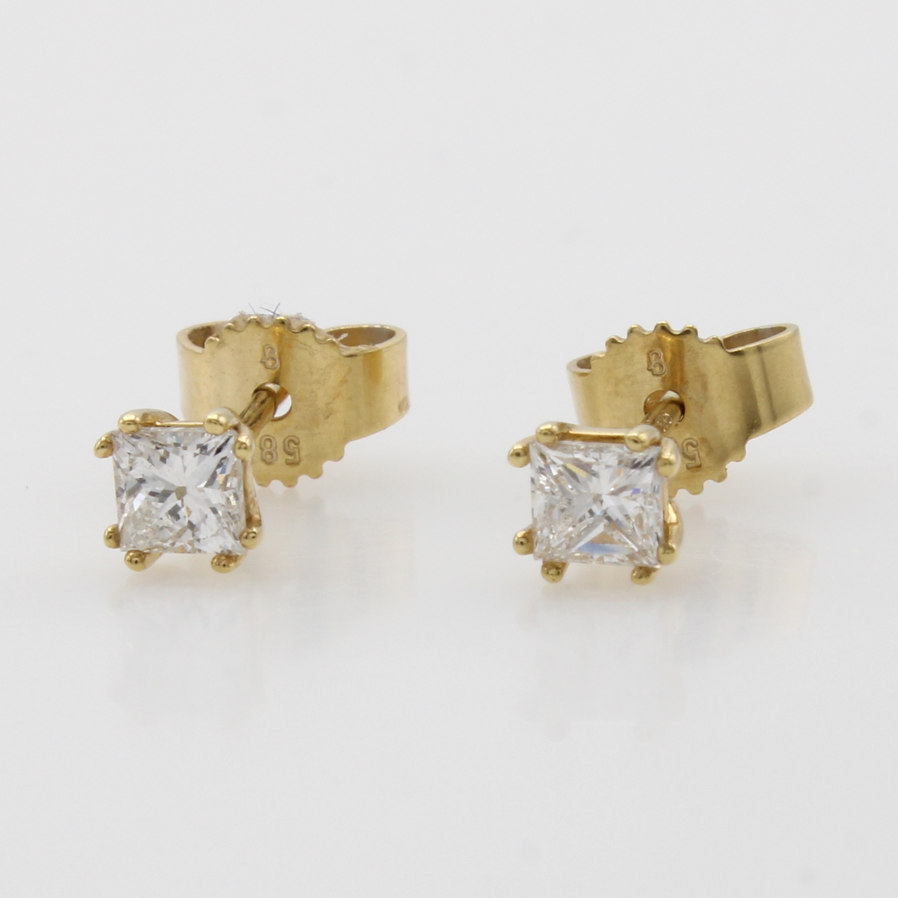 Image 27072275 - Paar Ohrstecker mit Diamanten, WG gelbverg. 585/000, 2 Diam. im Princess-Cut zus. ca. ...