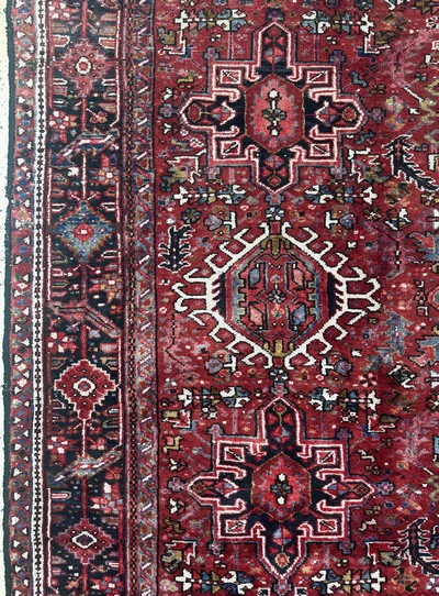 27072200c - Garadjeh, Persien, Anfang 20.Jhd, Wolle aufBaumwolle, ca. 335 x 245 cm, EHZ: 2 ...