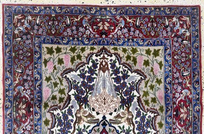 27072232a - Esfahan fein, Persien, Ende 20.Jhd, Korkwolle mit und auf Seide, ca. 174 x 109 cm,ca. ...