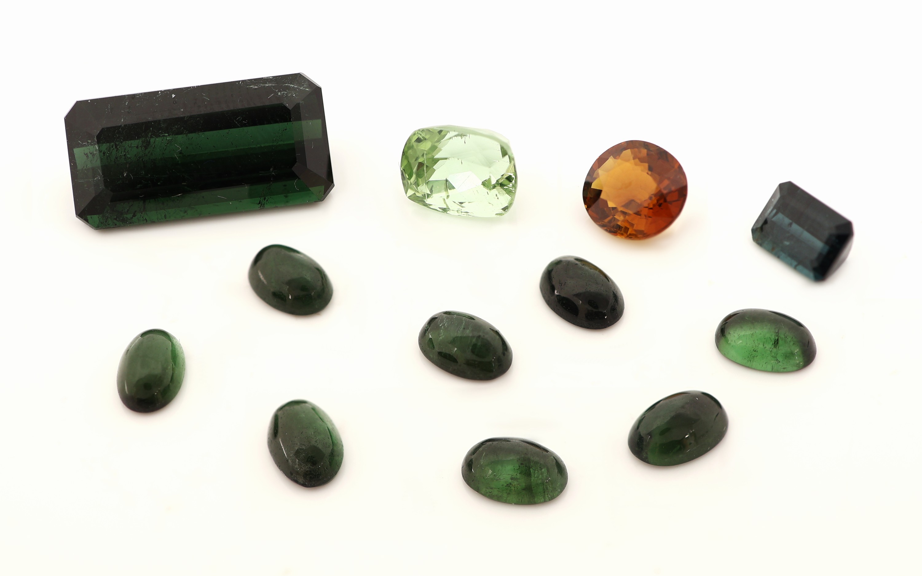 Image 27072767 - Lot 12 lose Turmaline, zus. ca. 15.53 ct, versch. Schliffformen, Farben und Größen ...