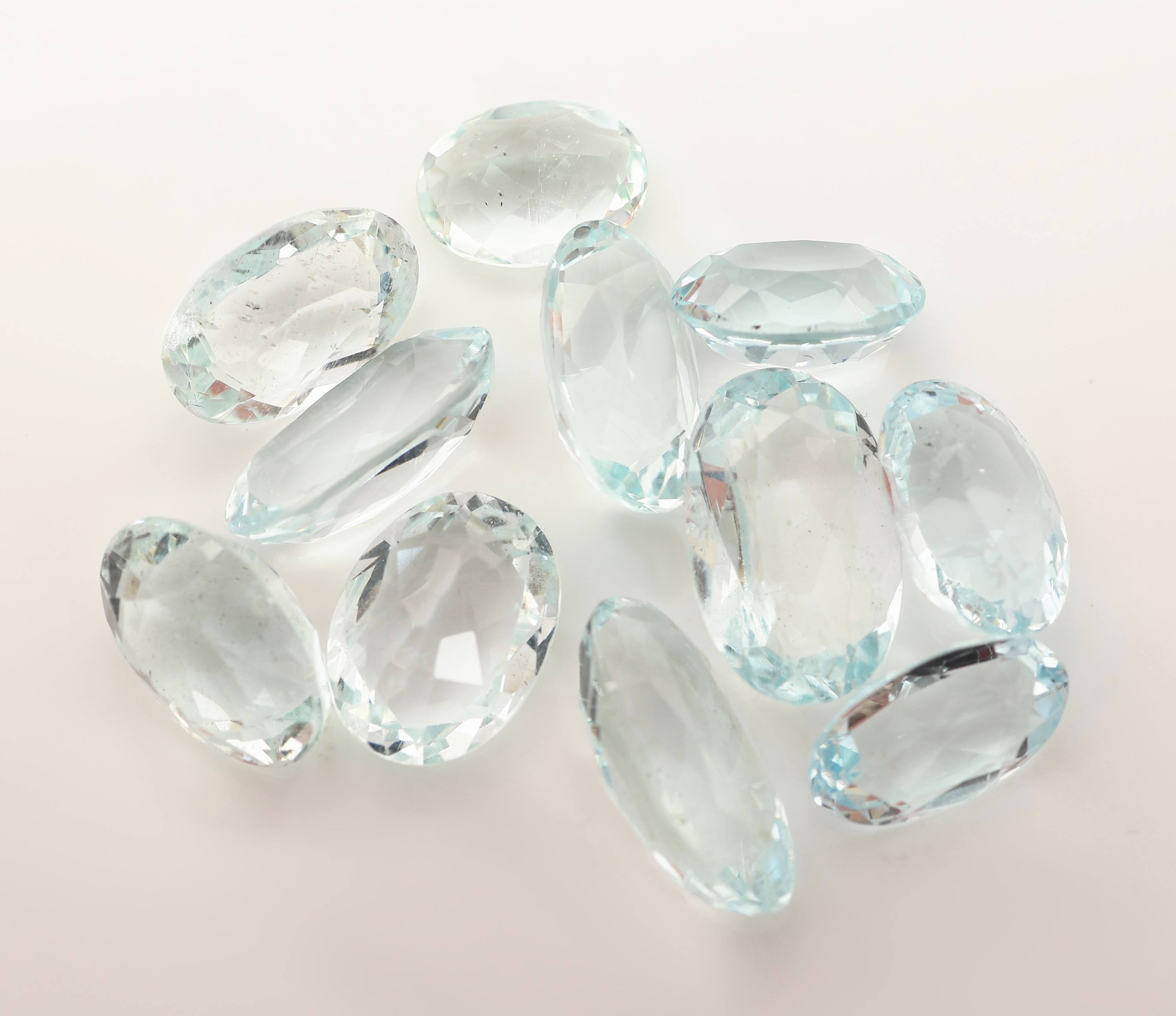 Image 27072779 - Lot 11 lose Aquamarine, zus. ca. 22.40 ct, ovalfacett. in versch. Größen und ...