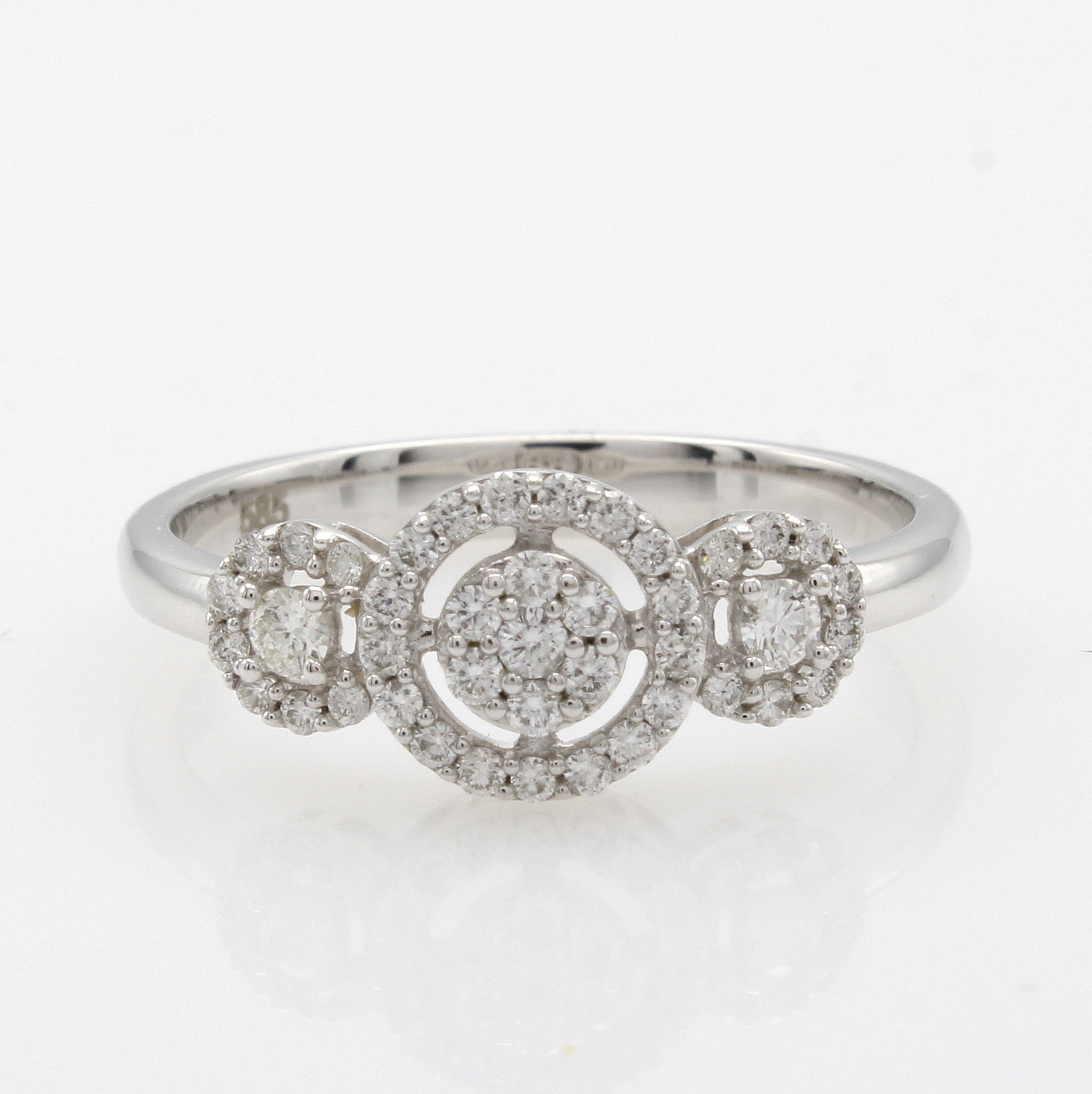 Image 27072802 - Ring mit Brillanten, WG 585/000, 3 Kreise bes. m. Brill. zus. ca. 0.30 ct Weiß/p, RW ...
