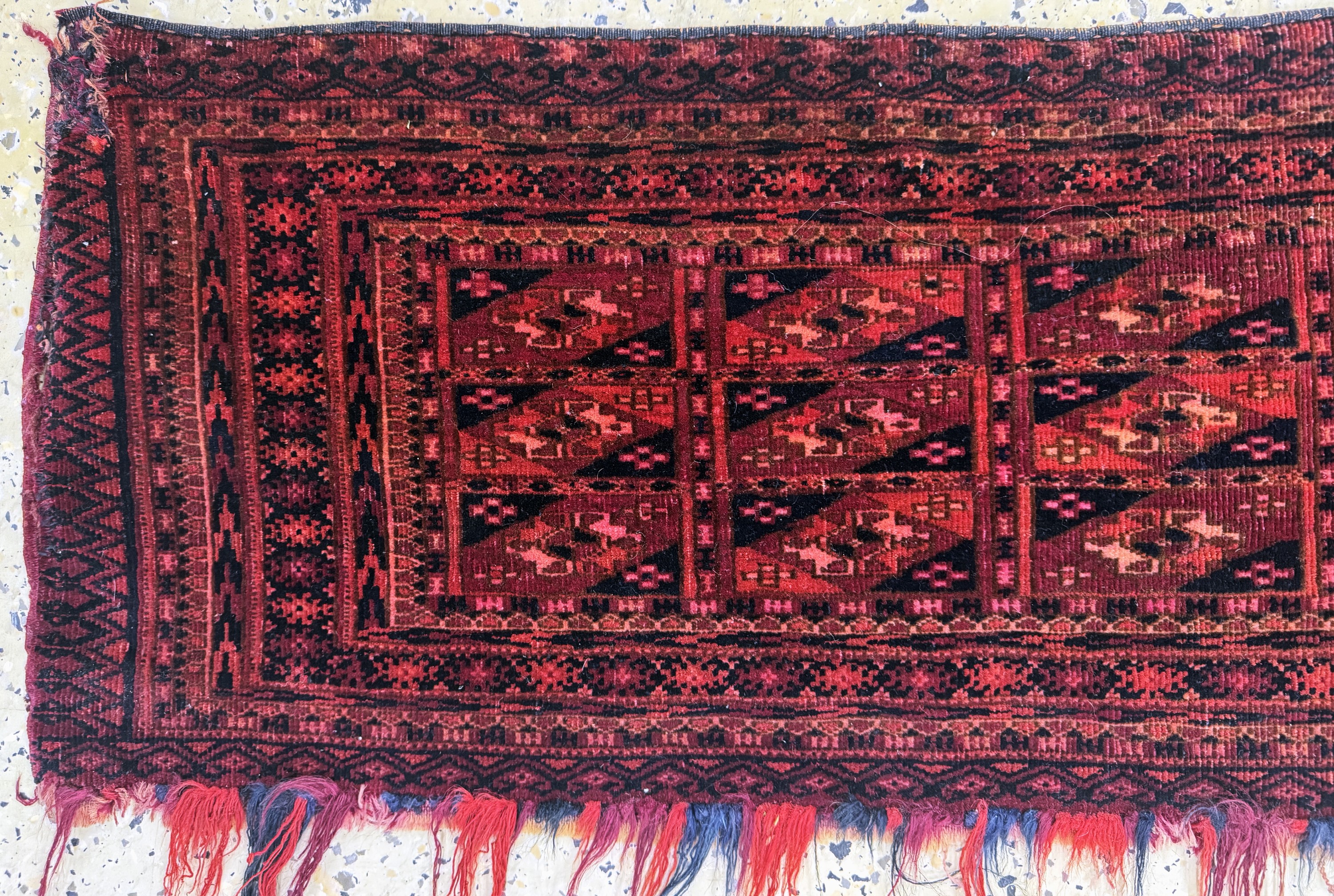 Detail b: 2 Lots Torba antik, Turkmenistan, um 1900, Wolle auf Wolle, ca. 107 x 40 cm, EHZ: 4