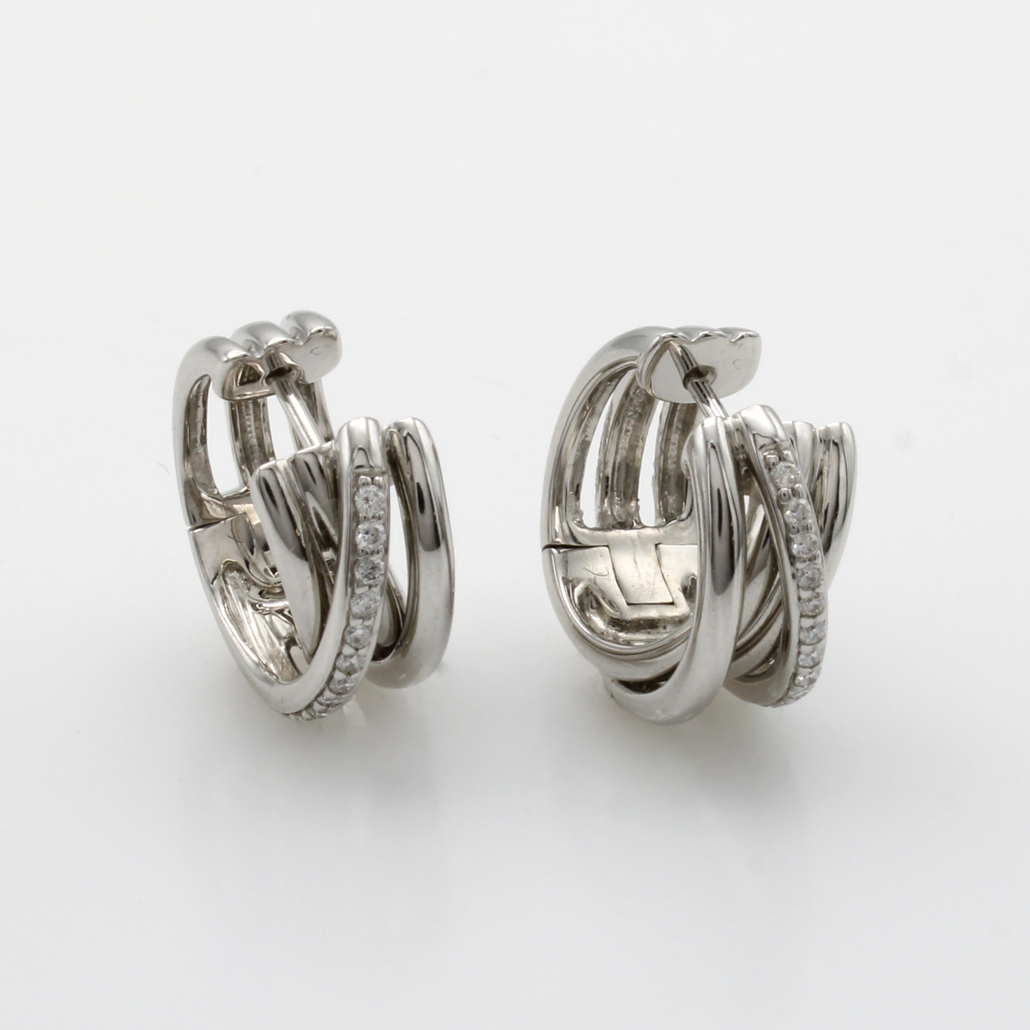 Image 27072838 - Paar Creolen mit Brillanten, WG 750/000, 22 Brill. zus. ca. 0.19 ct Weiß/si jeweils in ...