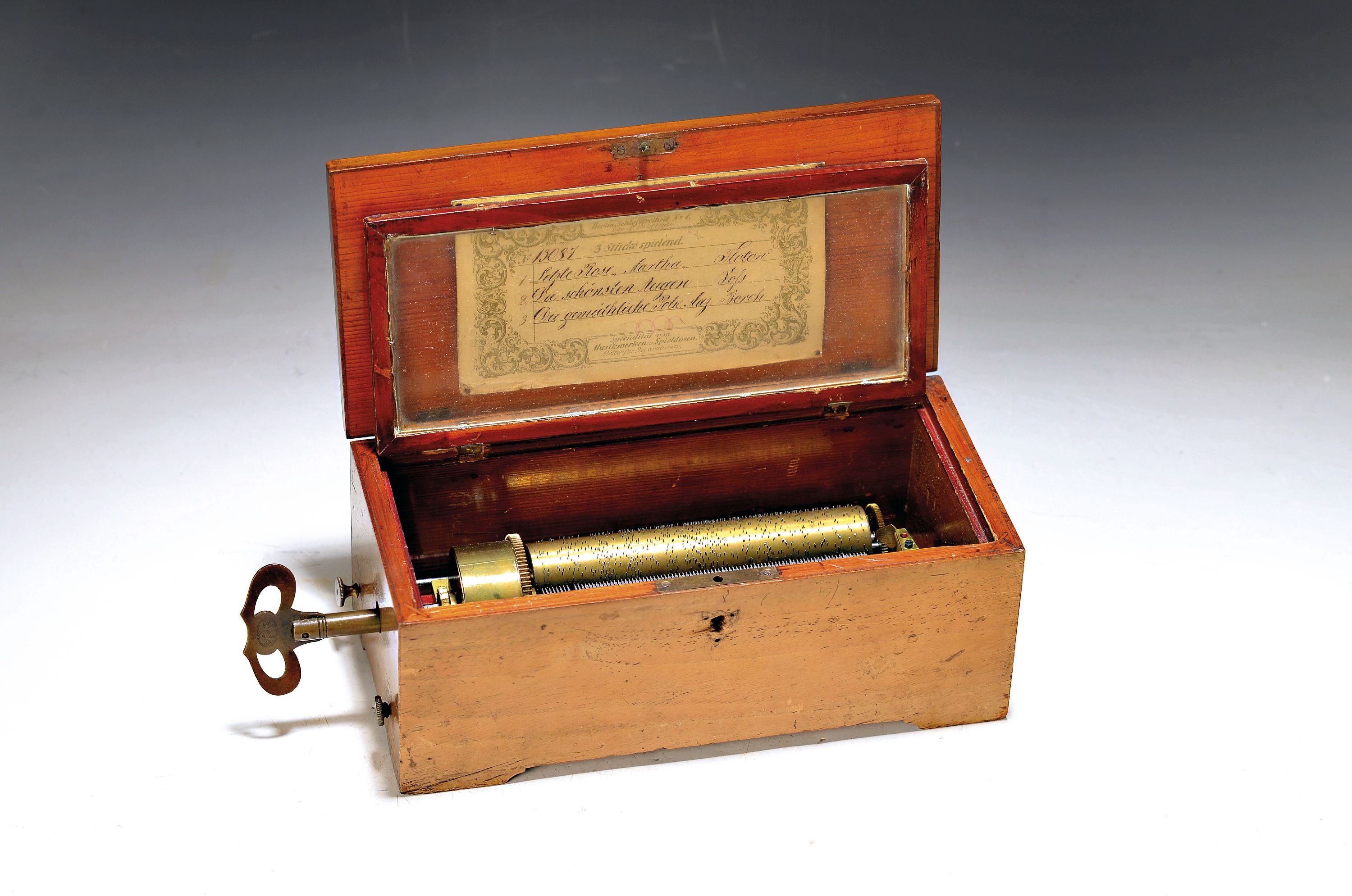 Image 27072843 - Walzenspieluhr mit drei Melodien, Schweiz, um 1900, Holzgehäuse, Glasabdeckung, Aufzug ...