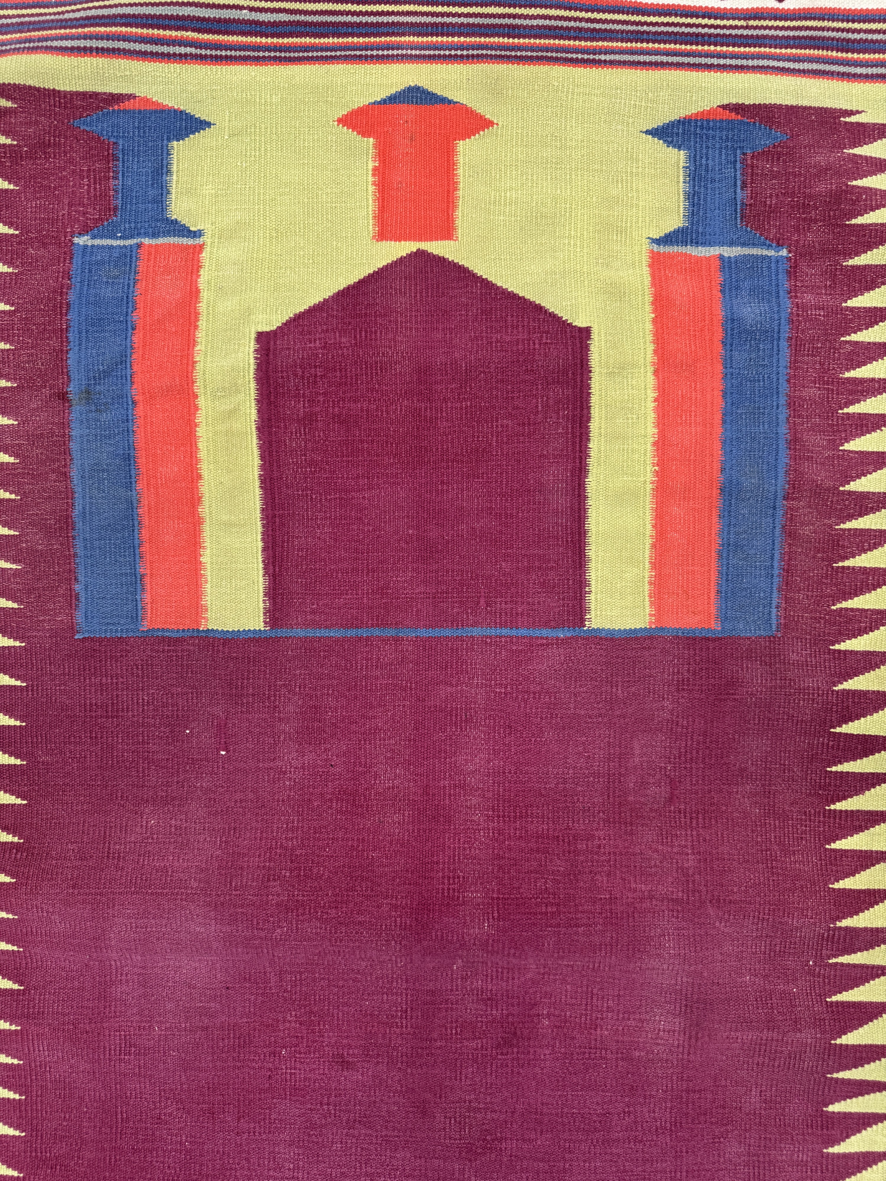 Detail c: Dhurrie Gebetskelim, Indien, Anfang 20.Jhd Baumwolle, ca. 133 x 80 cm, EHZ: 2