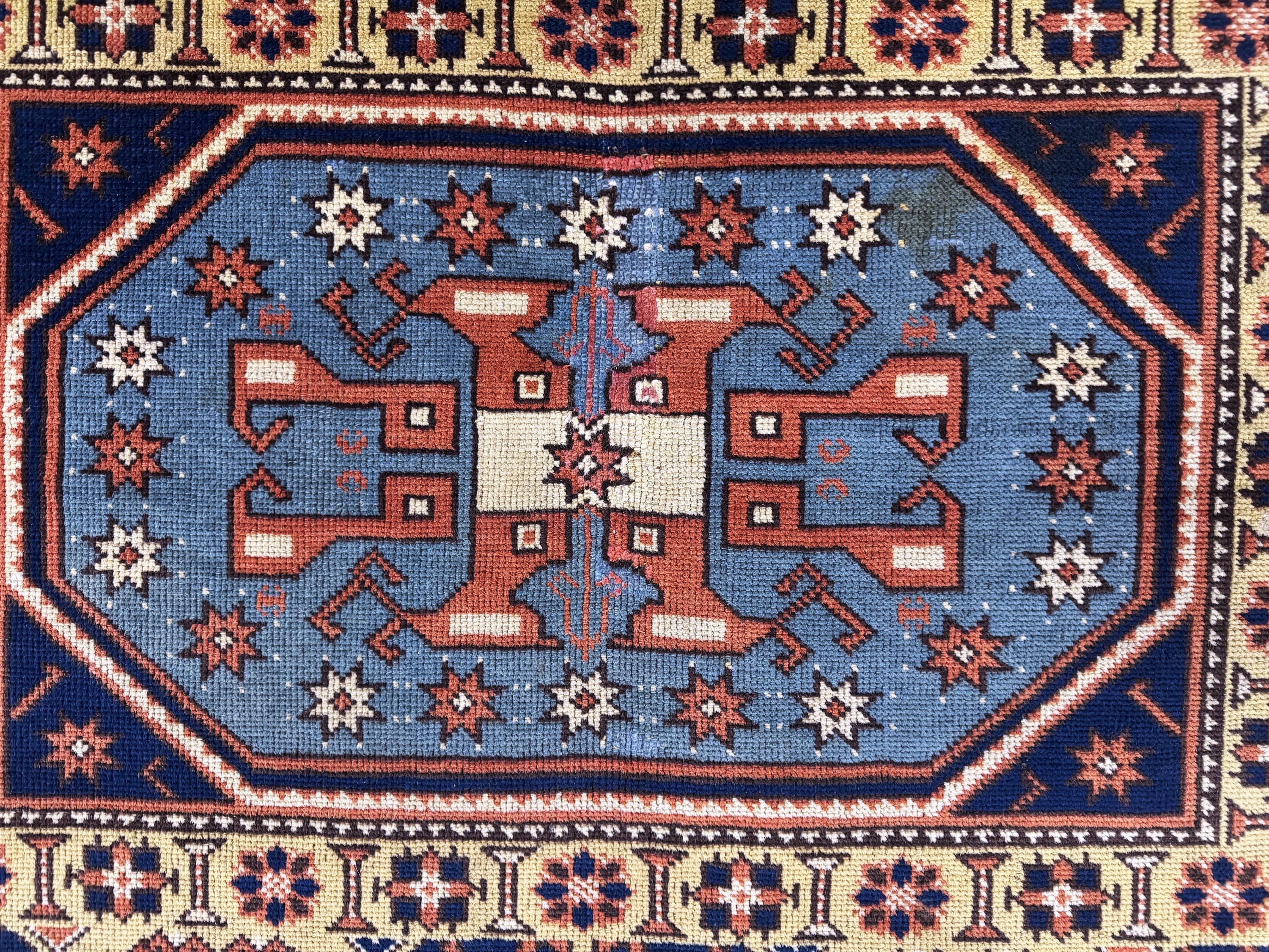Detail f: Antiker Bergama, Türkei, um 1900, Wolle auf Wolle, ca. 180 x 145 cm, EHZ: 2-3, (restauriert)