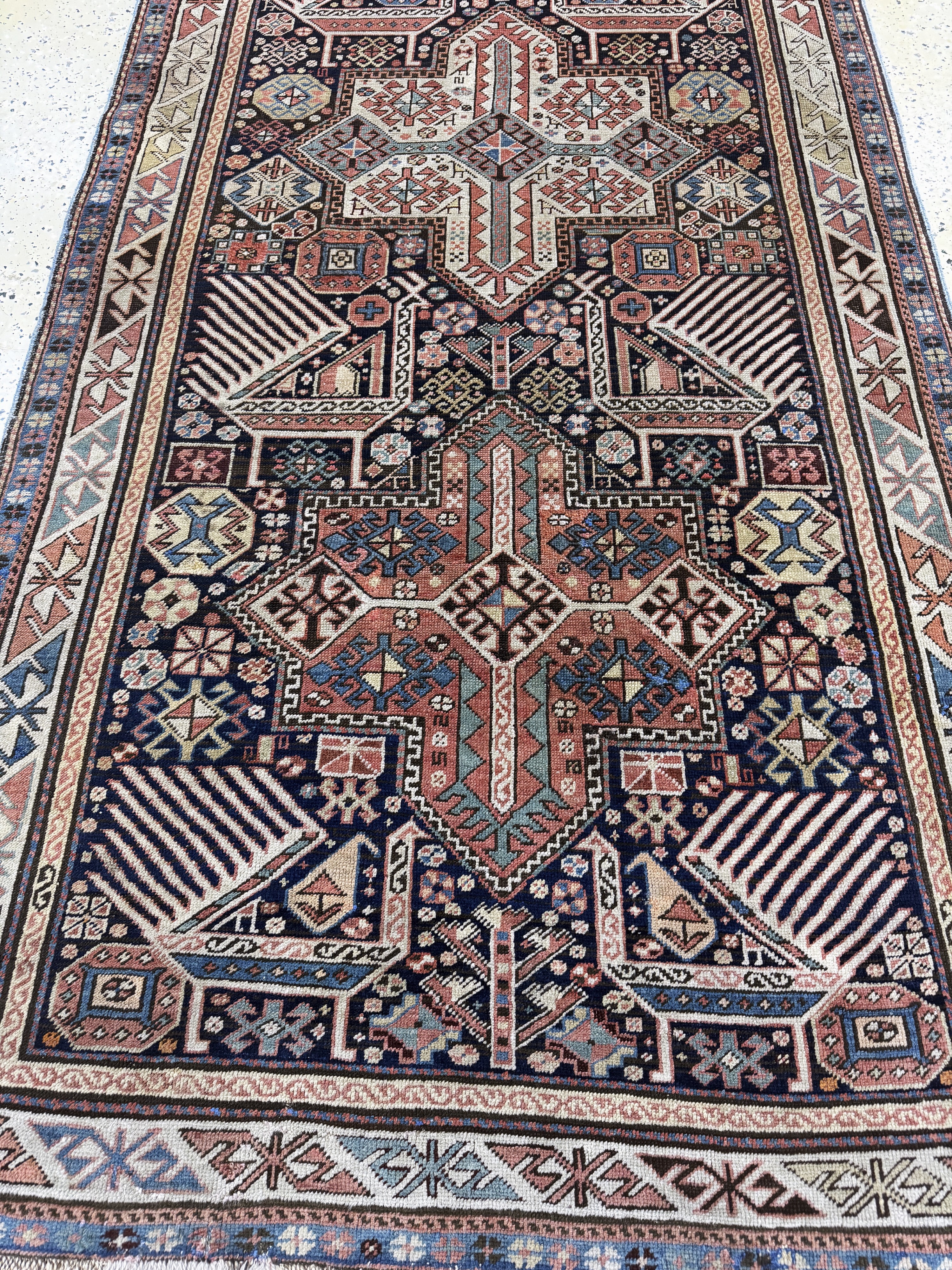 Detail e: Antiker Kazak"Akstafa", Kaukasus, 19.Jhd, Wolle auf Wolle, ca. 285 x 120 cm, EHZ: 3(restauriert)