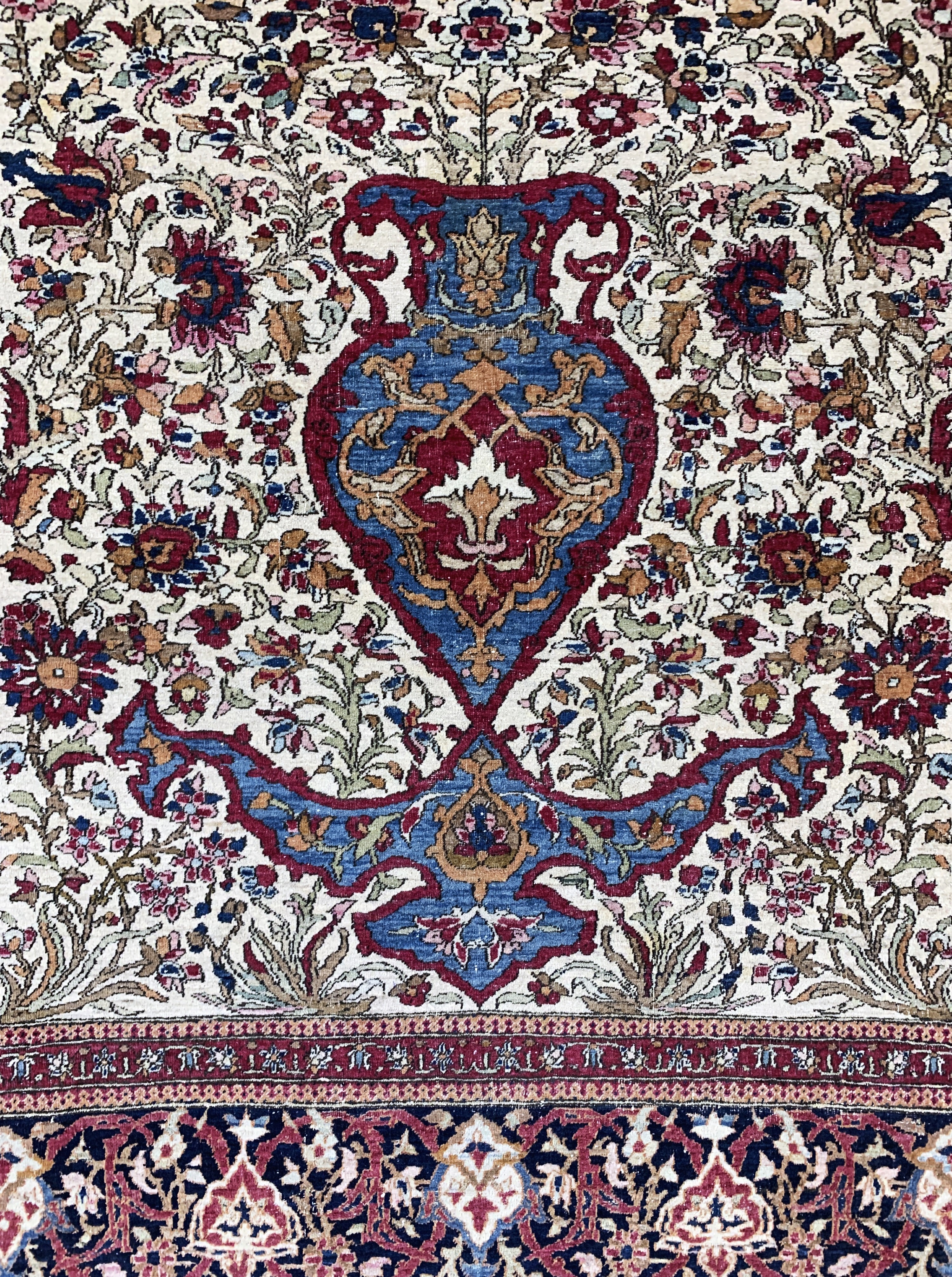 Detail c: Antiker Esfahan, Persien, um 1900, Wolle auf Baumwolle, ca. 200 x 150 cm, EHZ: 3
